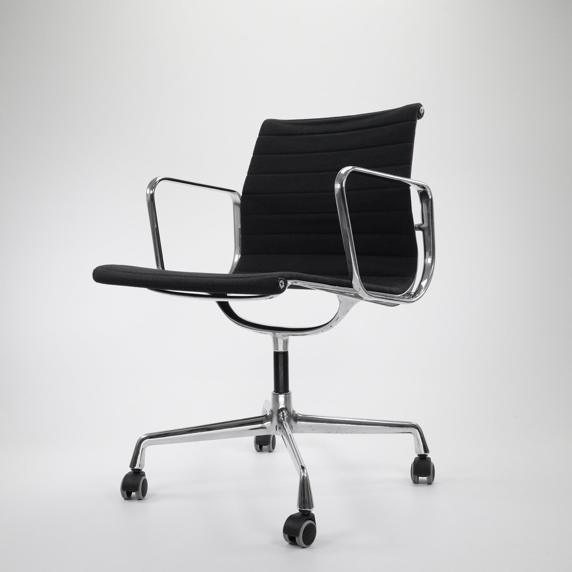 Vitra EA108 Chair Chrom Hopsack Schwarz