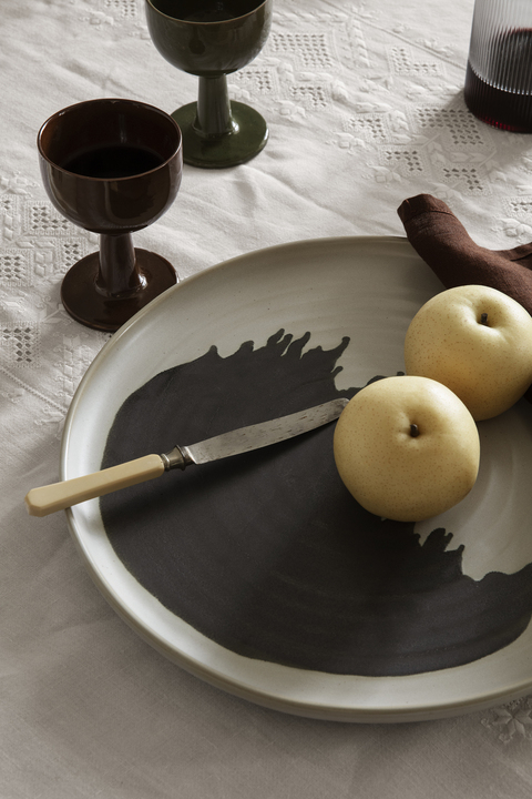 Omhu Centrepiece Medium Beige