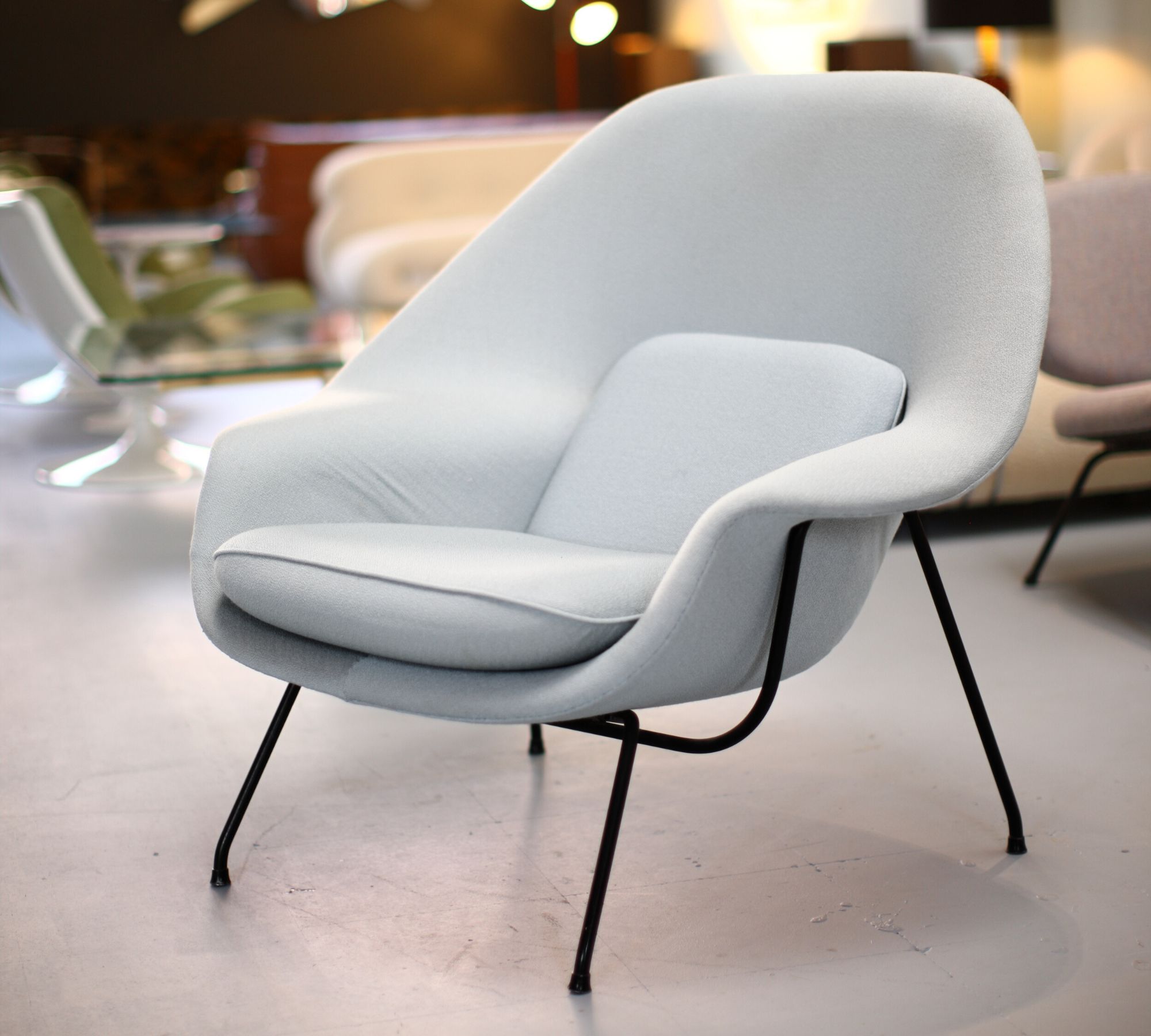 Womb Chair mit Ottomane Eero Saarinen 1960er Jahre Knoll International COCOLI
