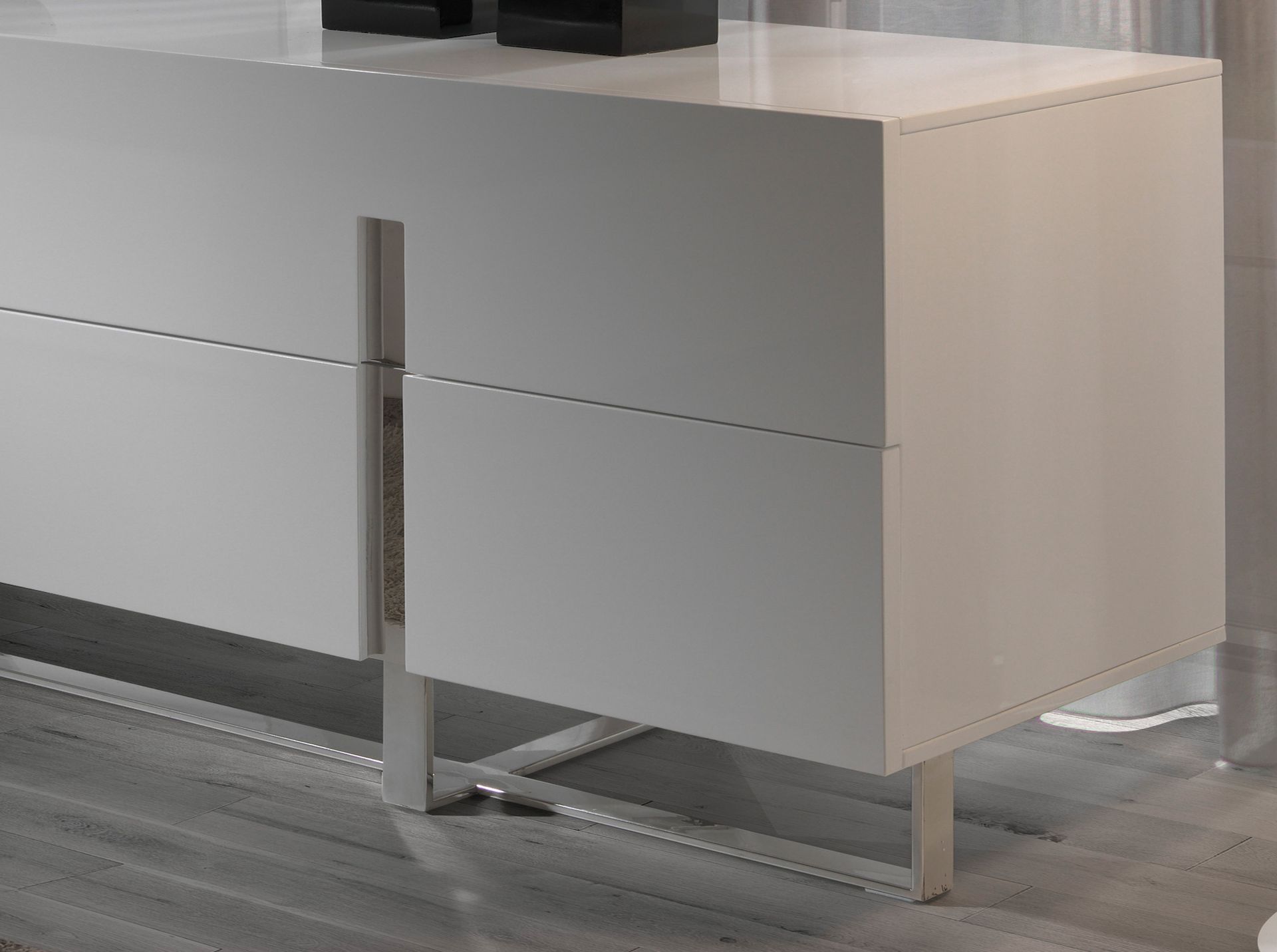 Sideboard Chrome-plated steel White