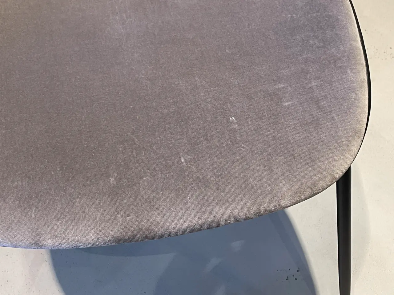 Beetle Dining Chair Stuhl Velvet Leder Pigeon Grey