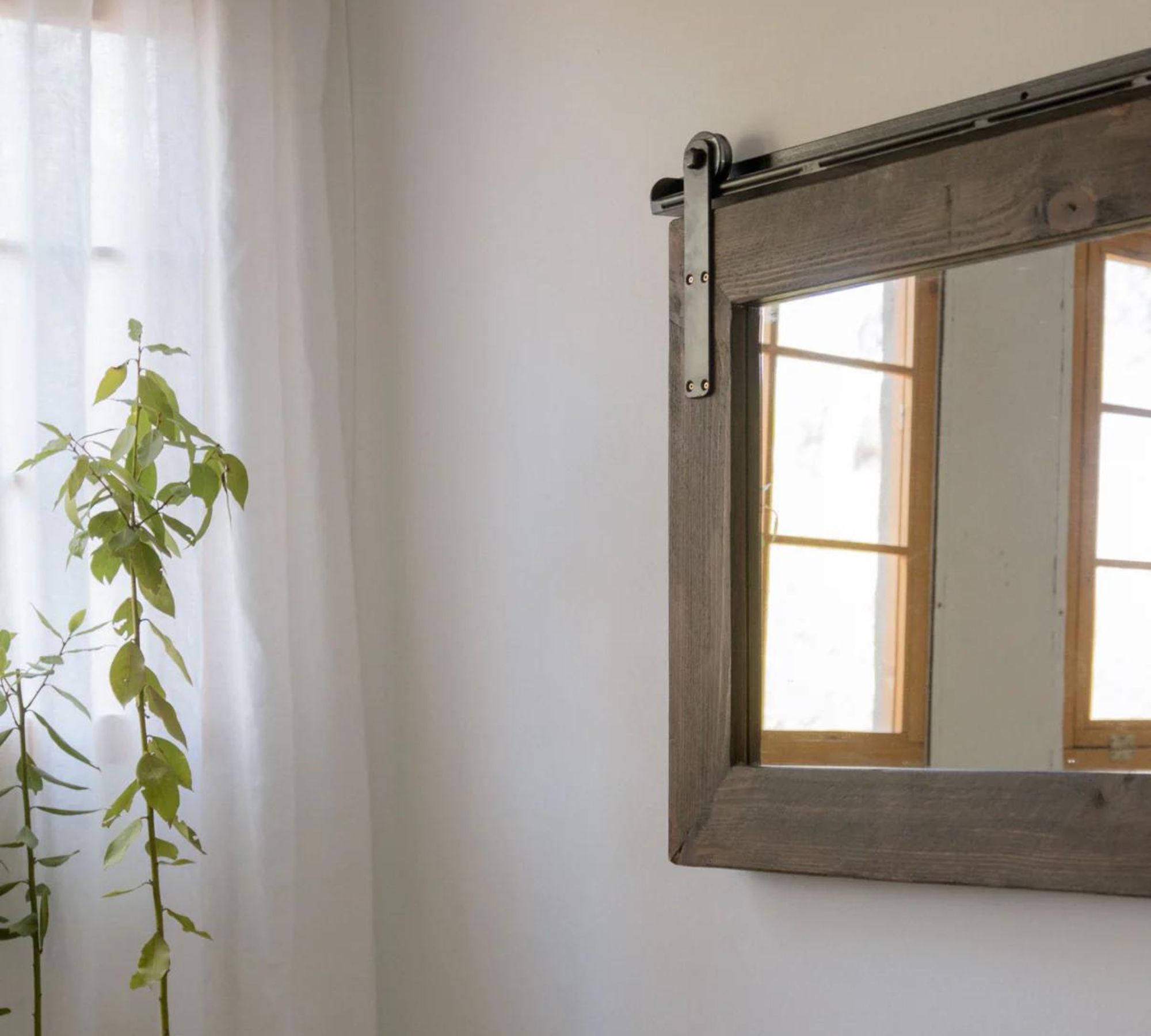 Arlet Spiegel Holz Metall Nussbaum