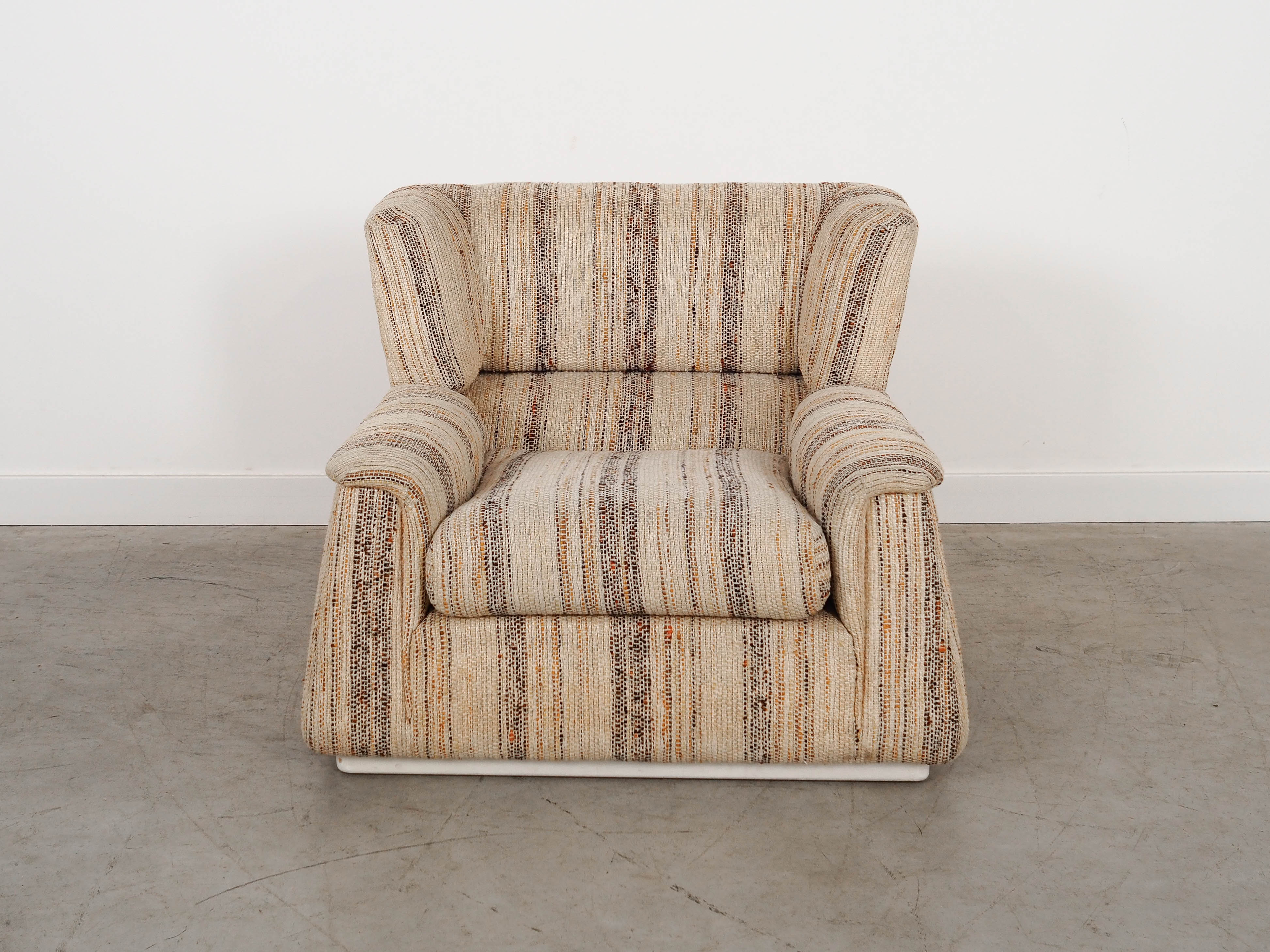 Saporiti Lounge Chair Fabric Beige Wood 1960s