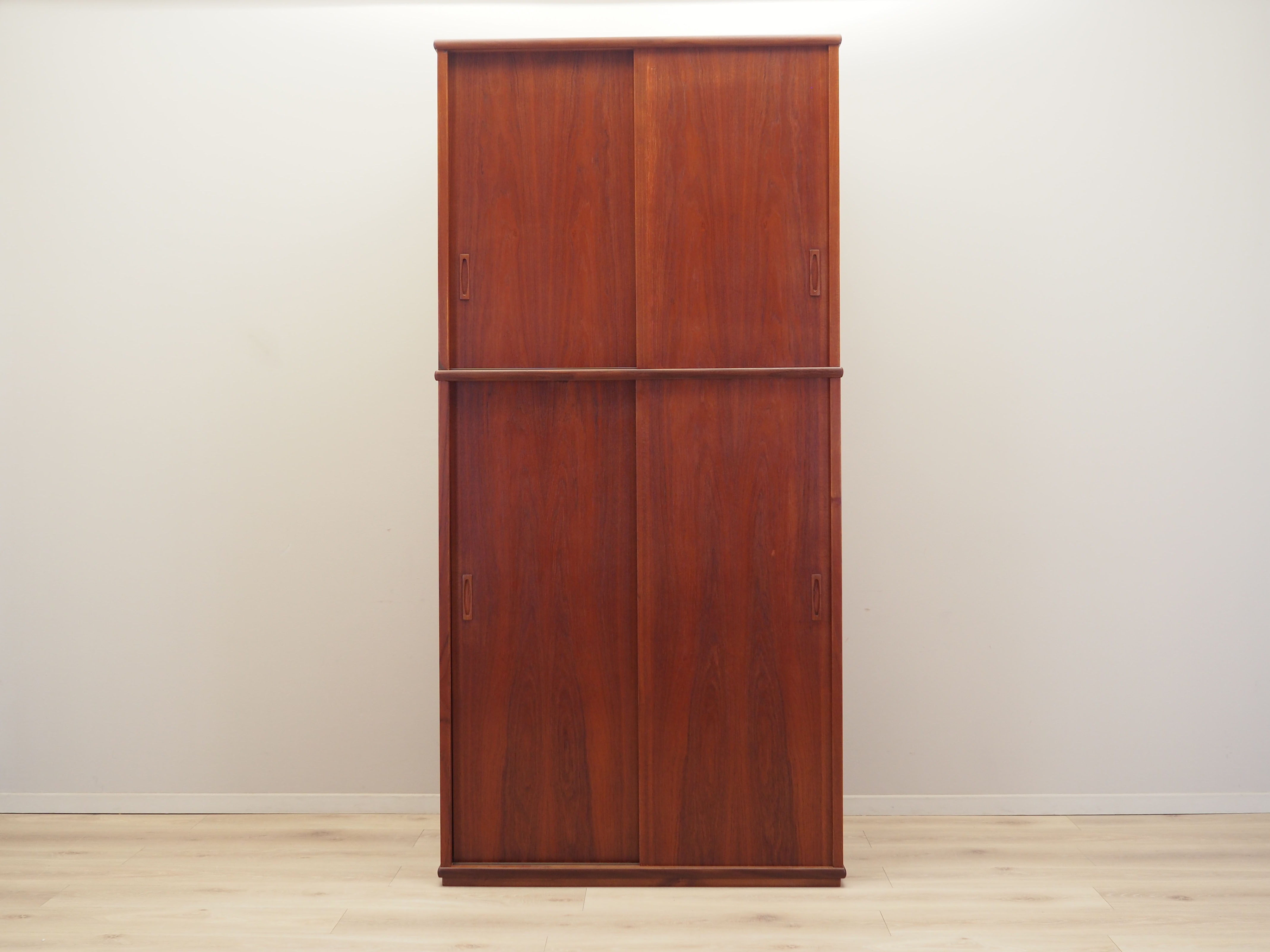 Kleiderschrank Teakholz 1970er Jahre