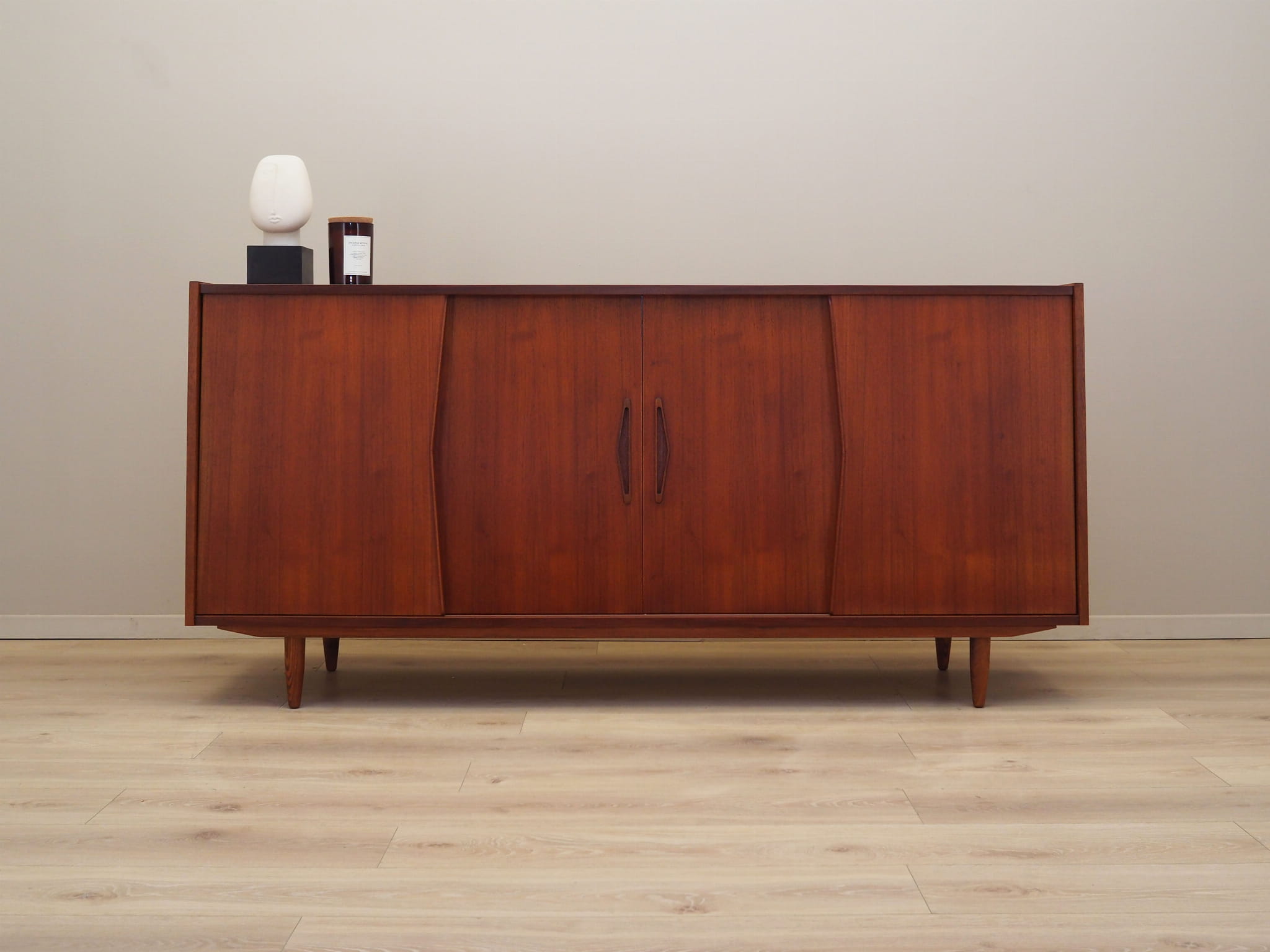 Credenza in legno di teak anni '70