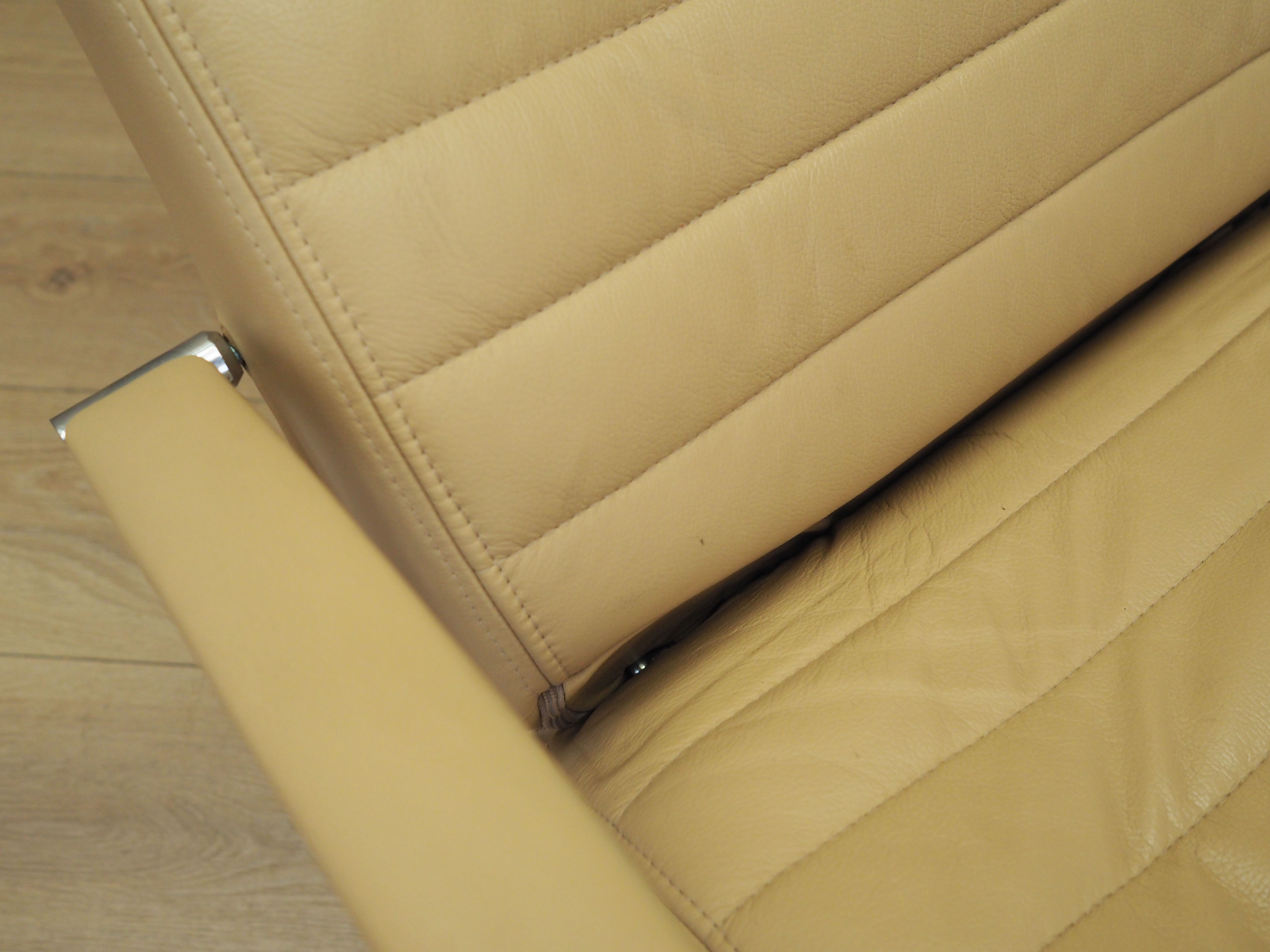 Sessel mit Hocker Leder Hellbraun 1970er Jahre