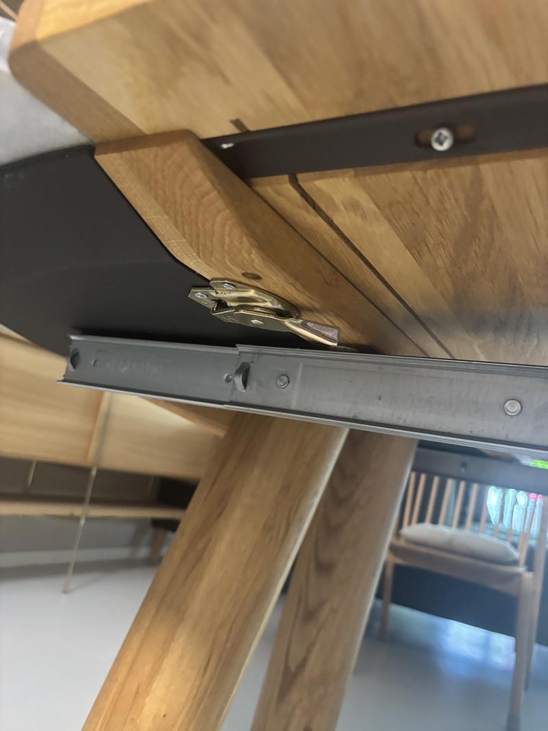 Balance Extendable Table Grey
