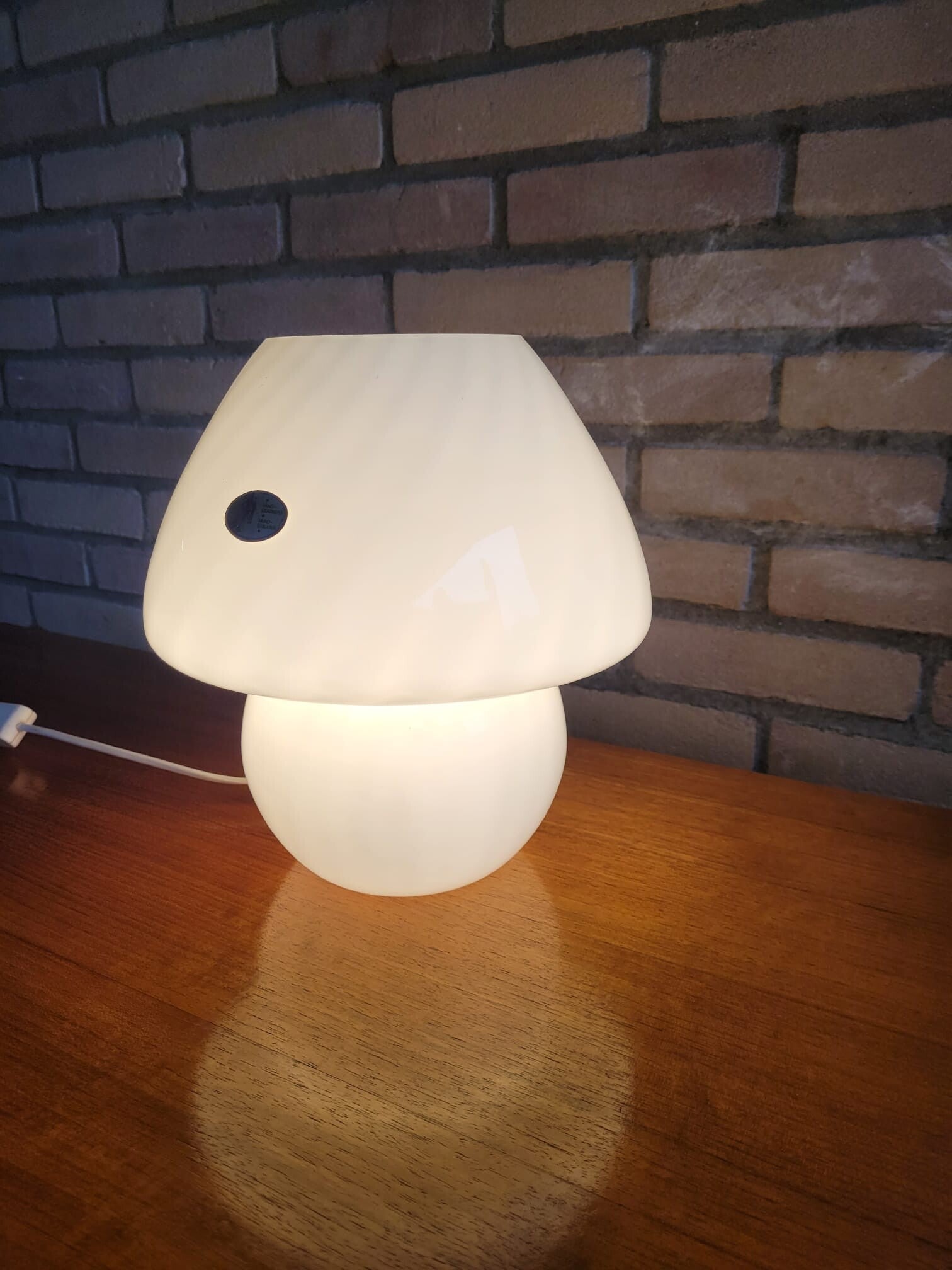 Swirl Tischlampe Weiß
