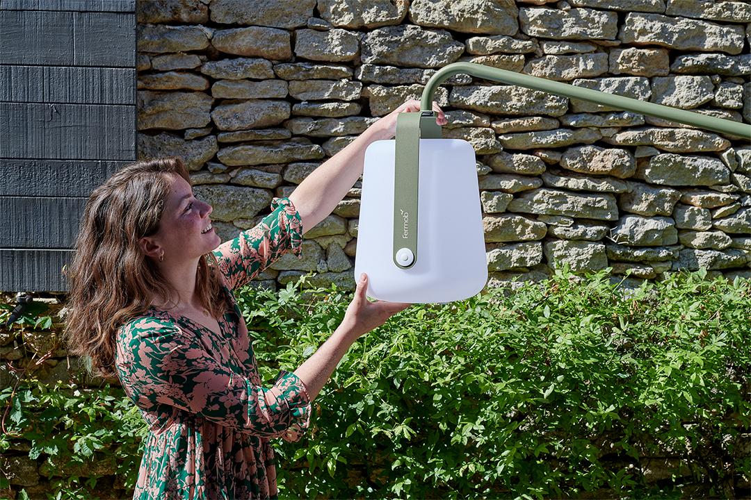 Balad Outdoor Lamp Yellow White