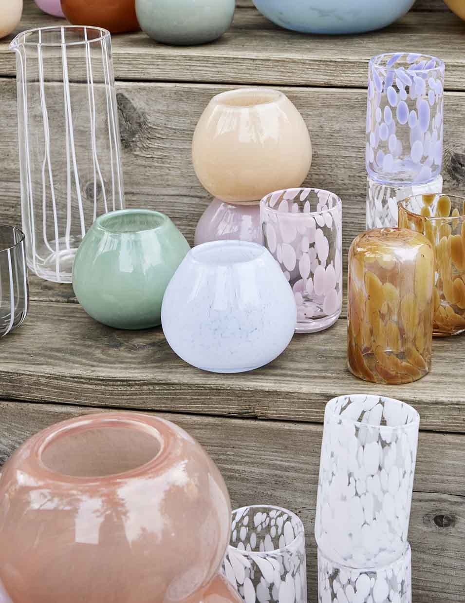 Vaso Kojo in vetro rosa