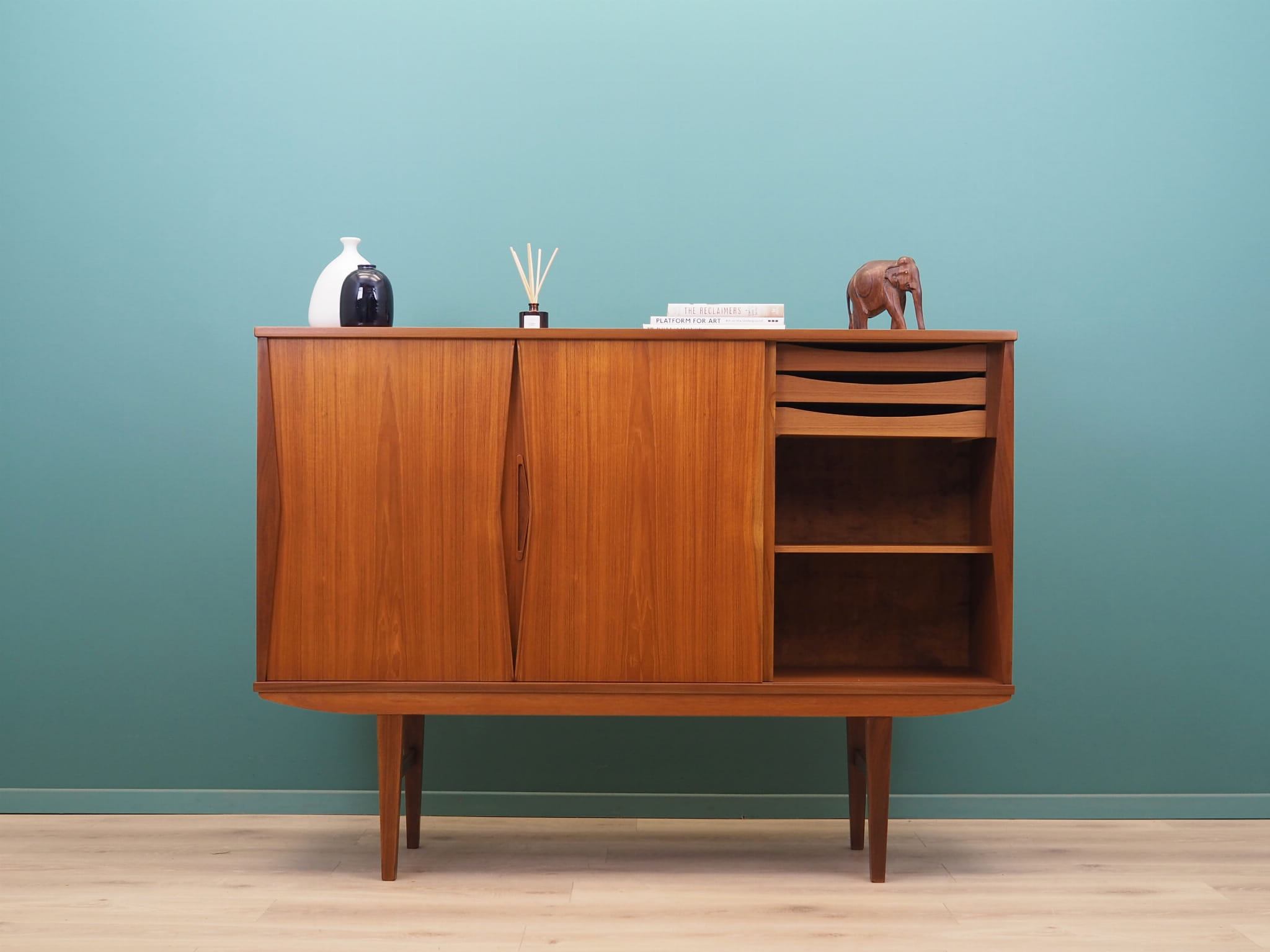 Vintage Highboard Teakholz Braun 1960er Jahre