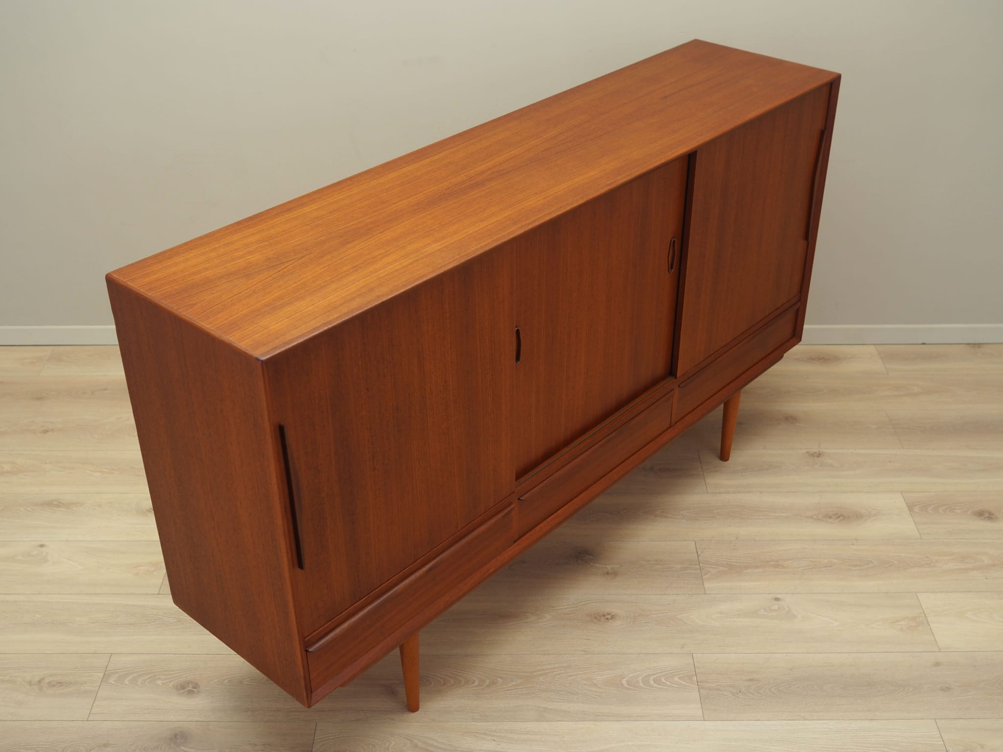 Vintage Highboard Teakholz Braun 1960er Jahre