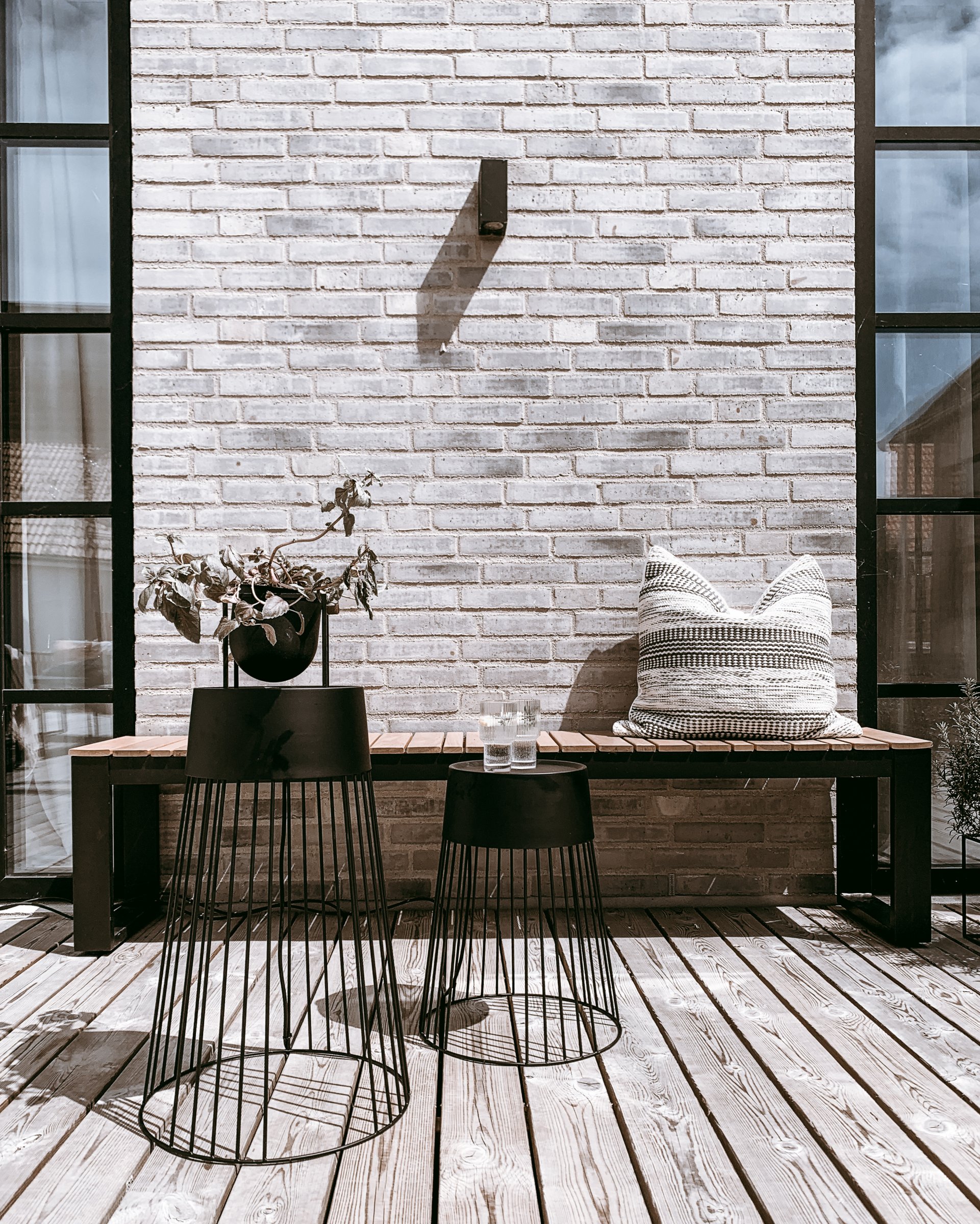 Koster 45 Floor lamp Metal Black IP44