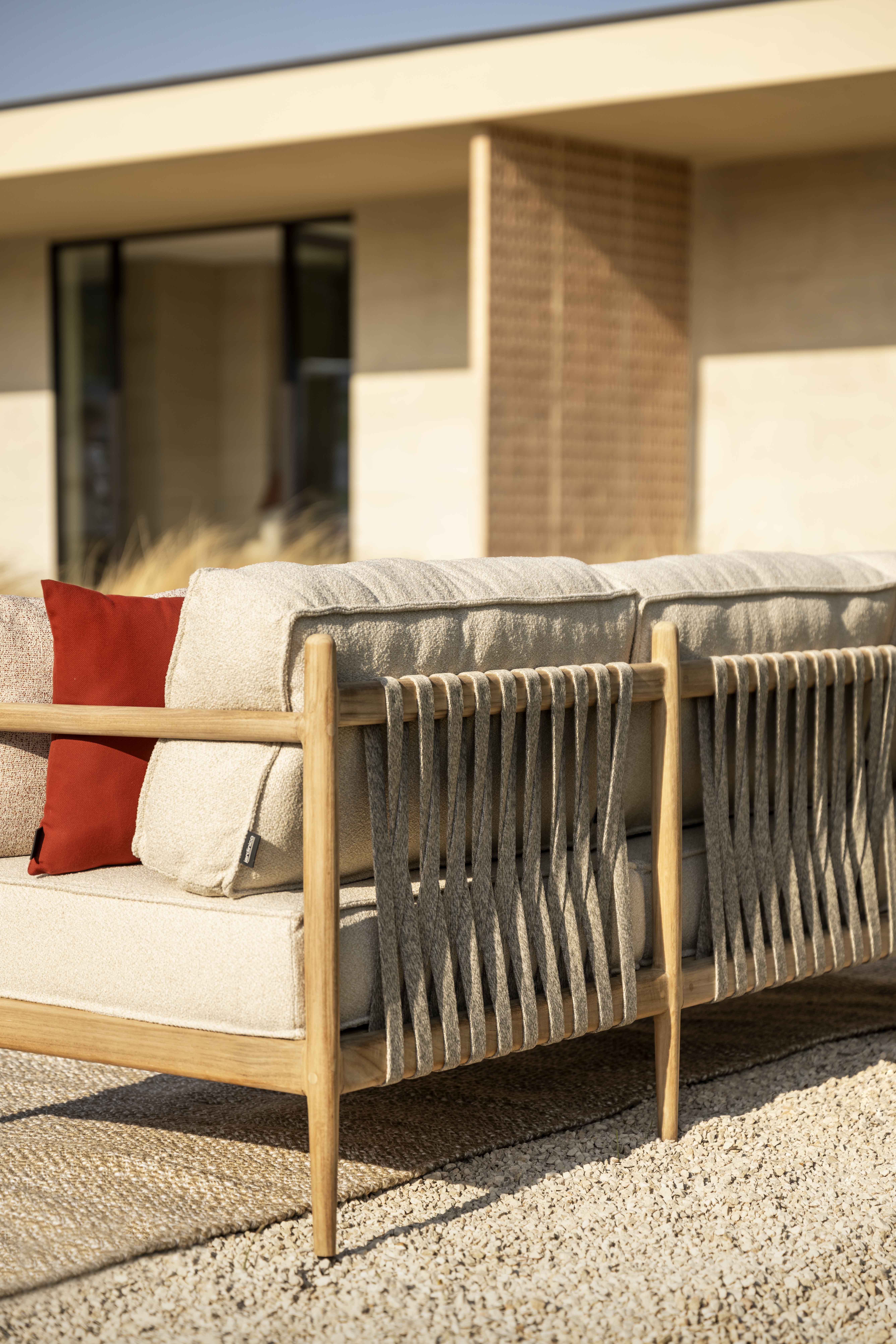 NOA Sofa 2-Sitzer Teakholz Artischocke Kissen Brulé