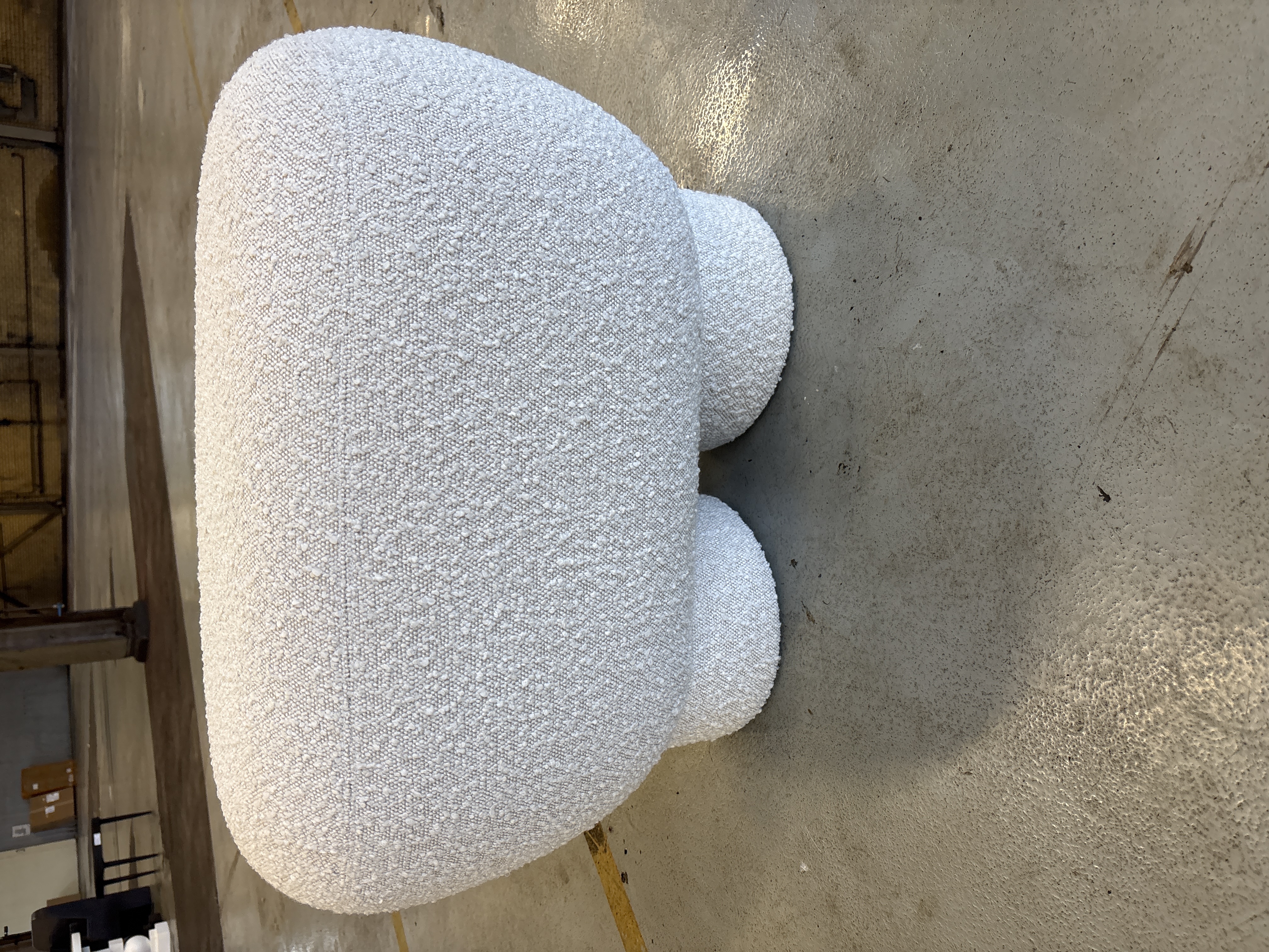 Big Foot Bench Petit Stool Off White Bouclé