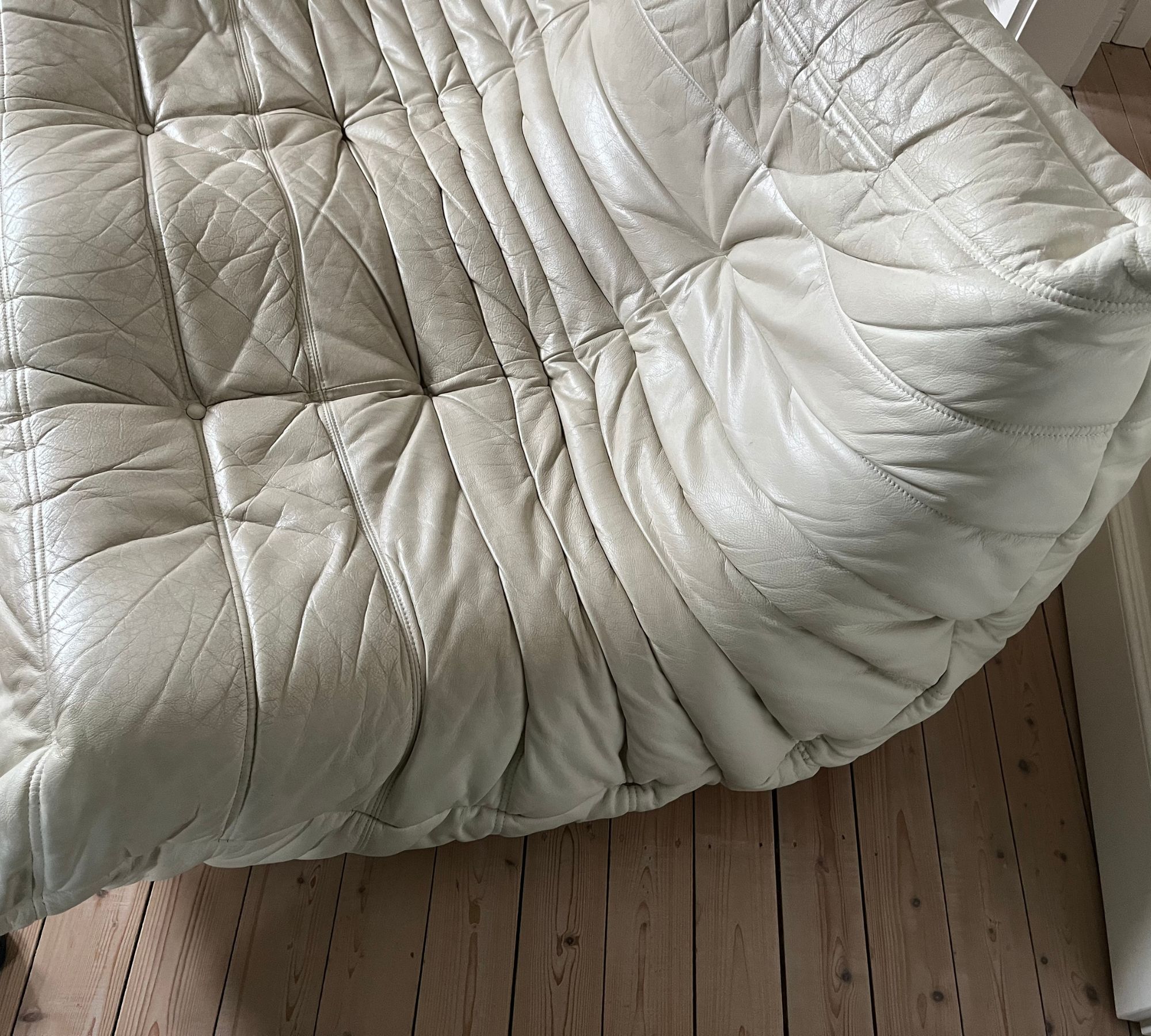 Togo Sofa 2-Sitzer & Sessel Leder Diva Blanc