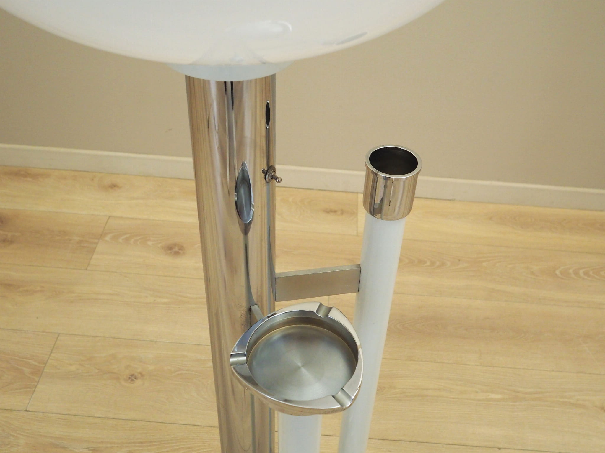 Space Age Stehlampe mit Aschenbecher 1960er Jahre