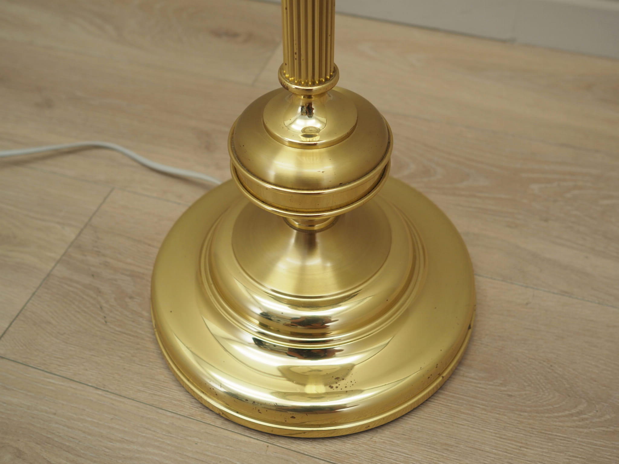 Vintage Stehlampe Metall Textil Gold 1970er Jahre 