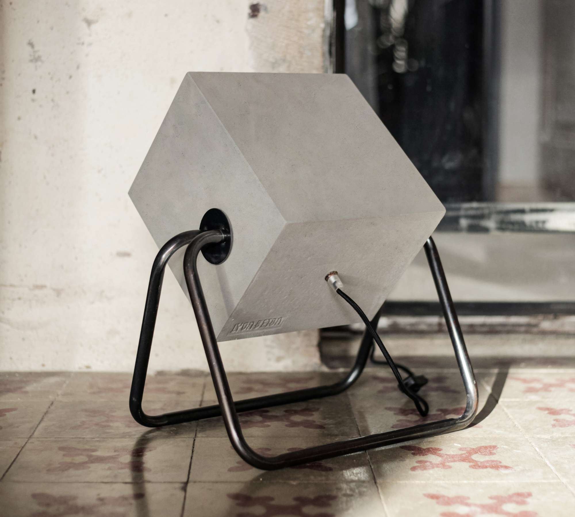 Floor Lamp Bodenleuchte Faserbeton Grau