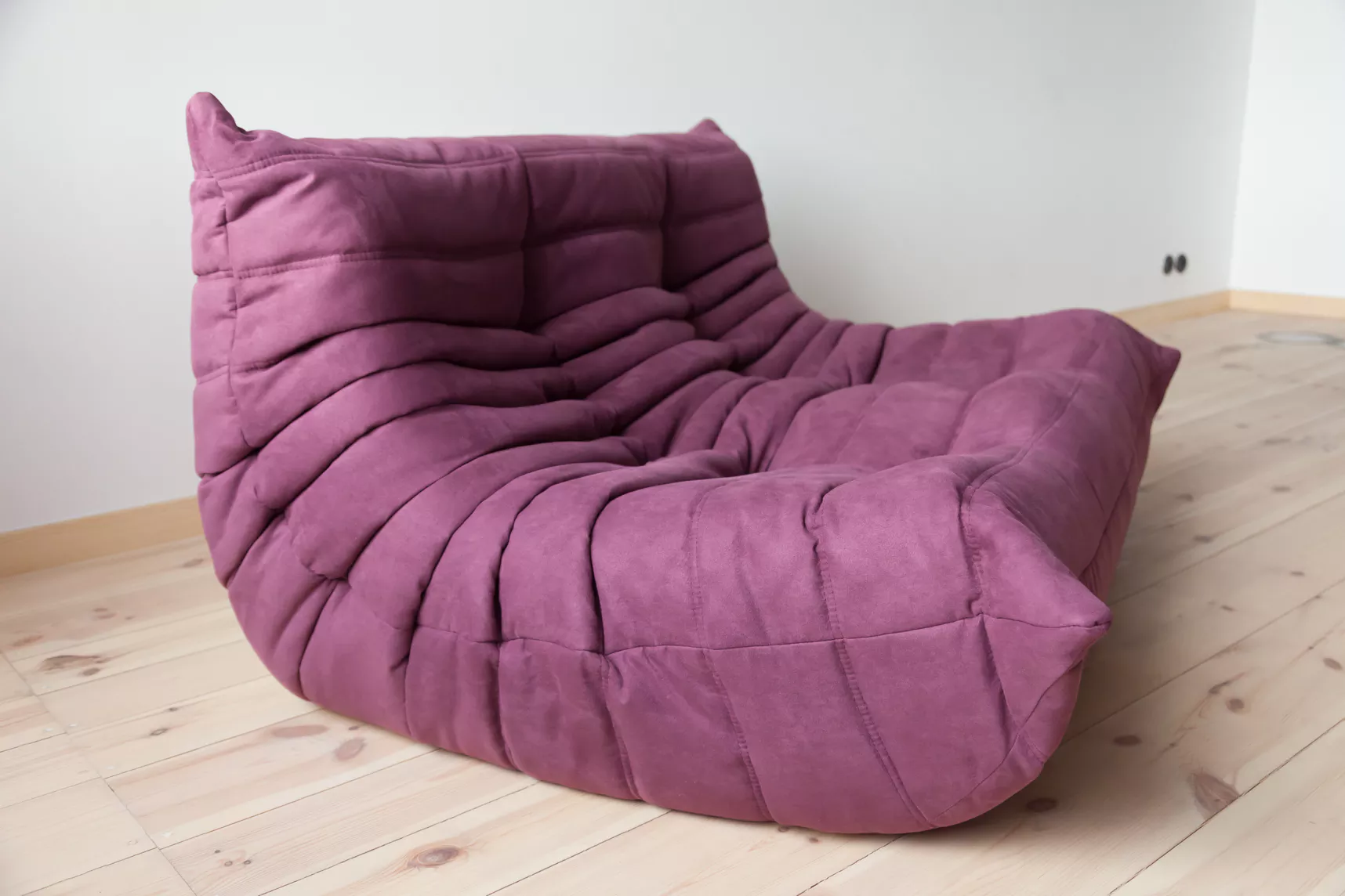 Togo Sofa 2-seater Textile Aubergine