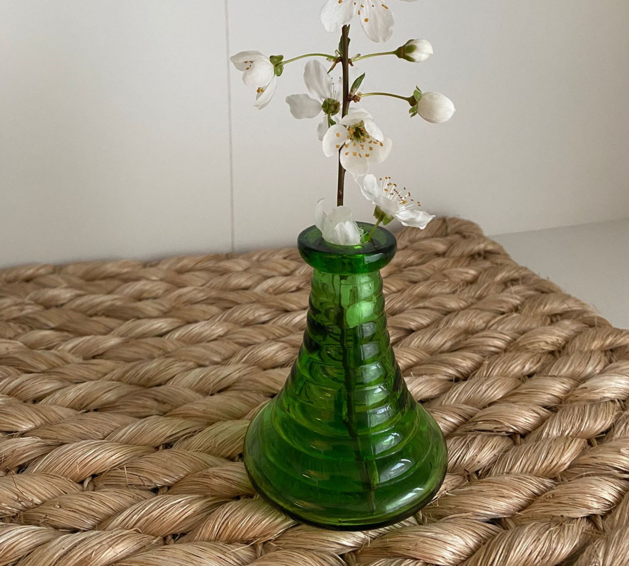 Flower vase glass green