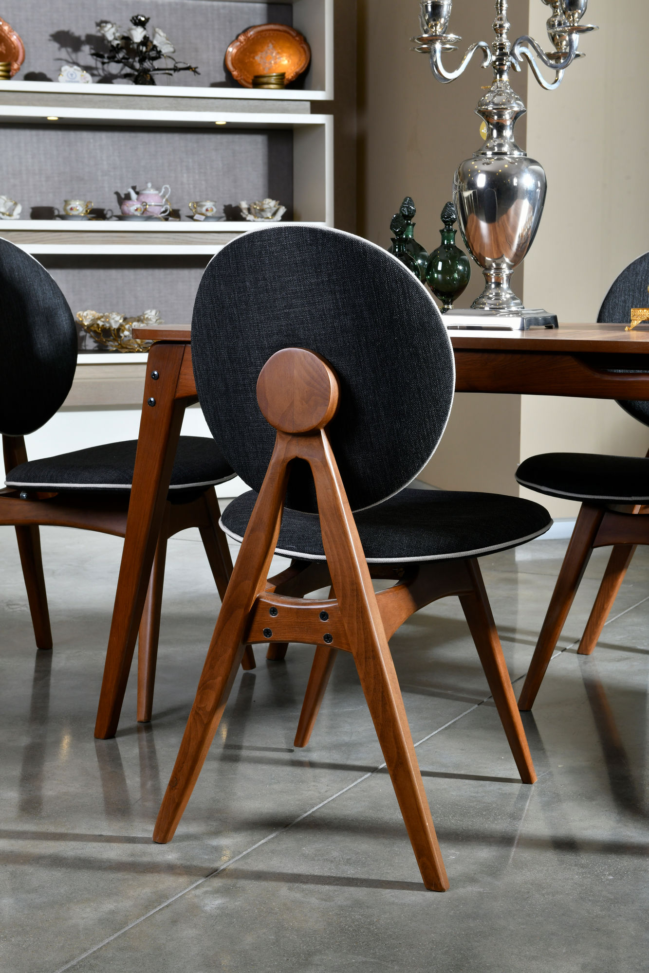 Touch Dining table set 5-piece. Linen Anthracite