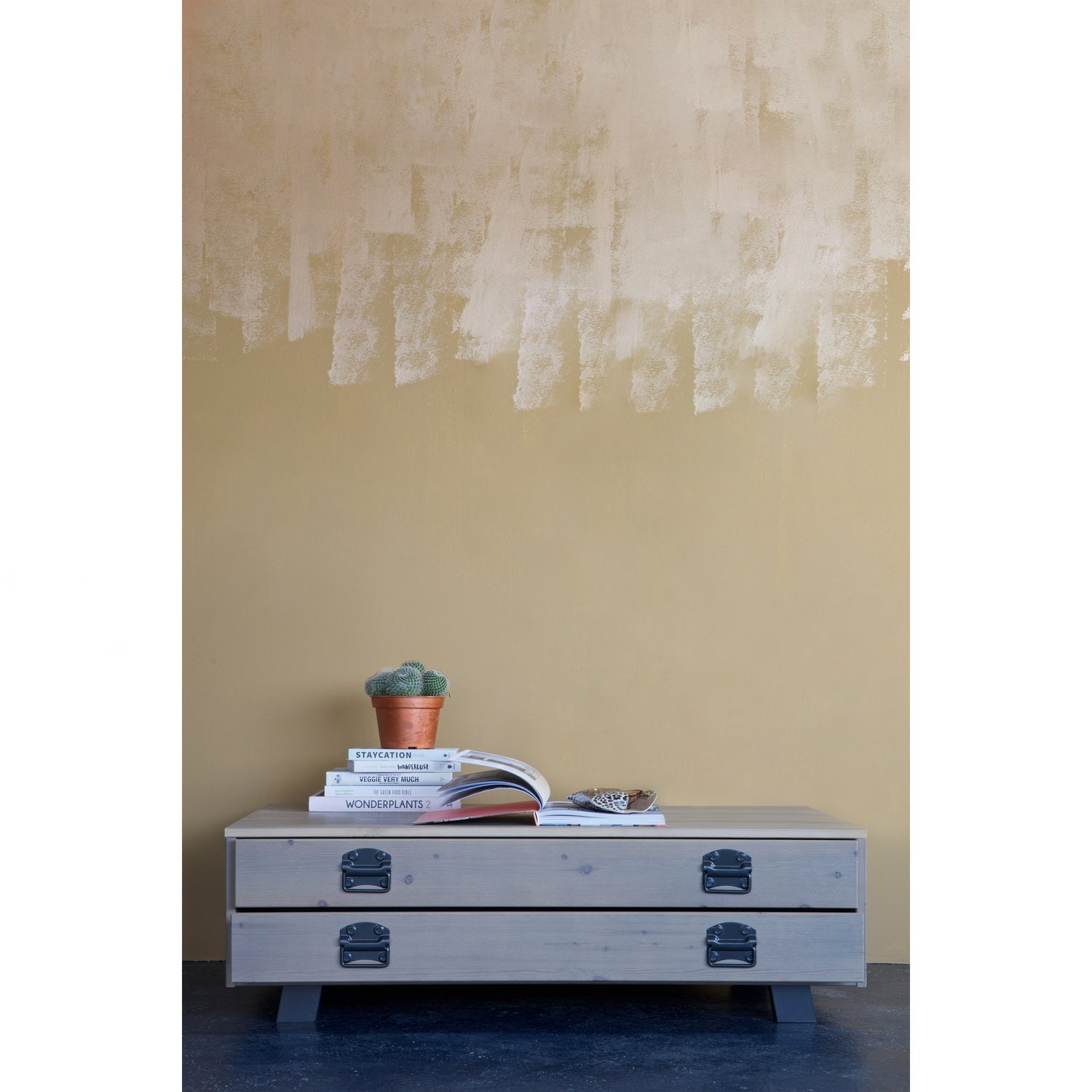 Derby Couchtisch Holz Grau