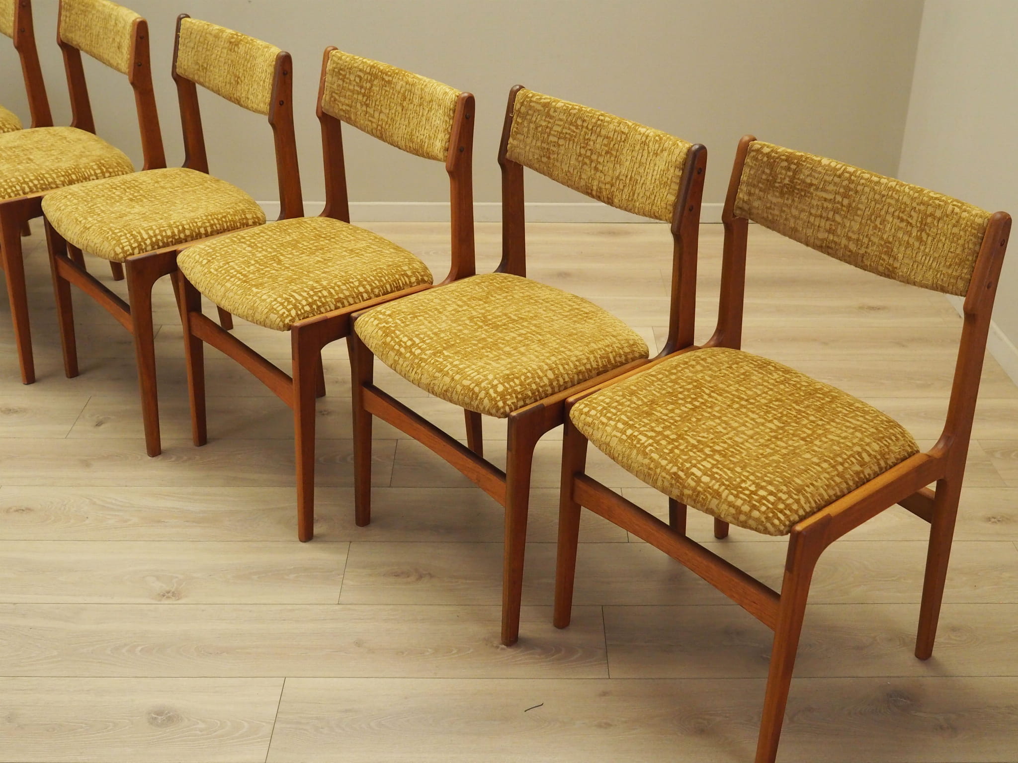 6x Esszimmerstuhl Teakholz 1970er Jahre