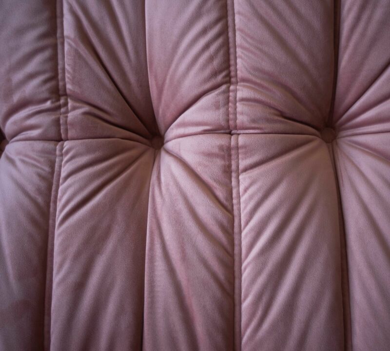 Togo Ottoman Velvet Pearl Pink