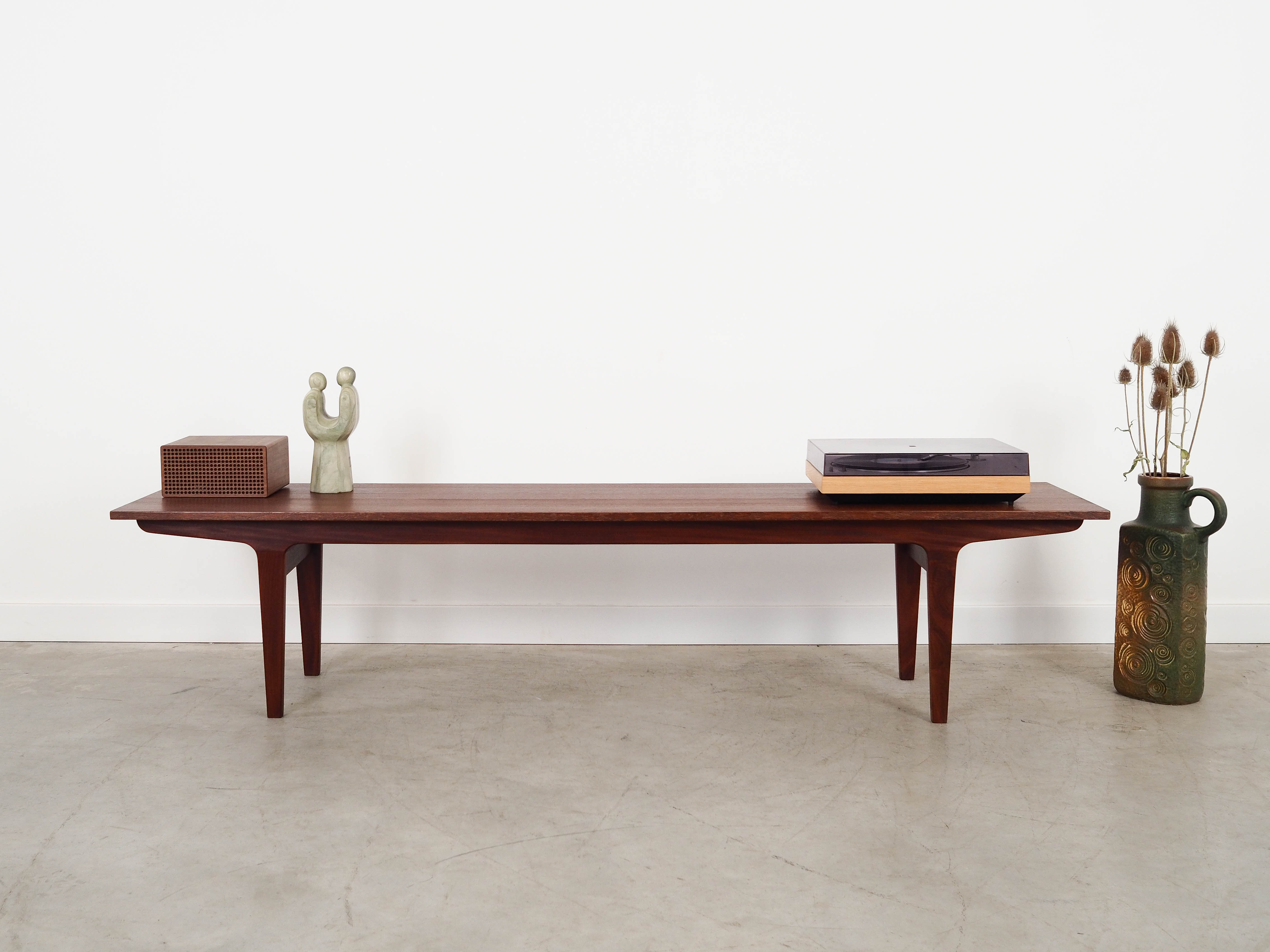 Mobile basso marrone