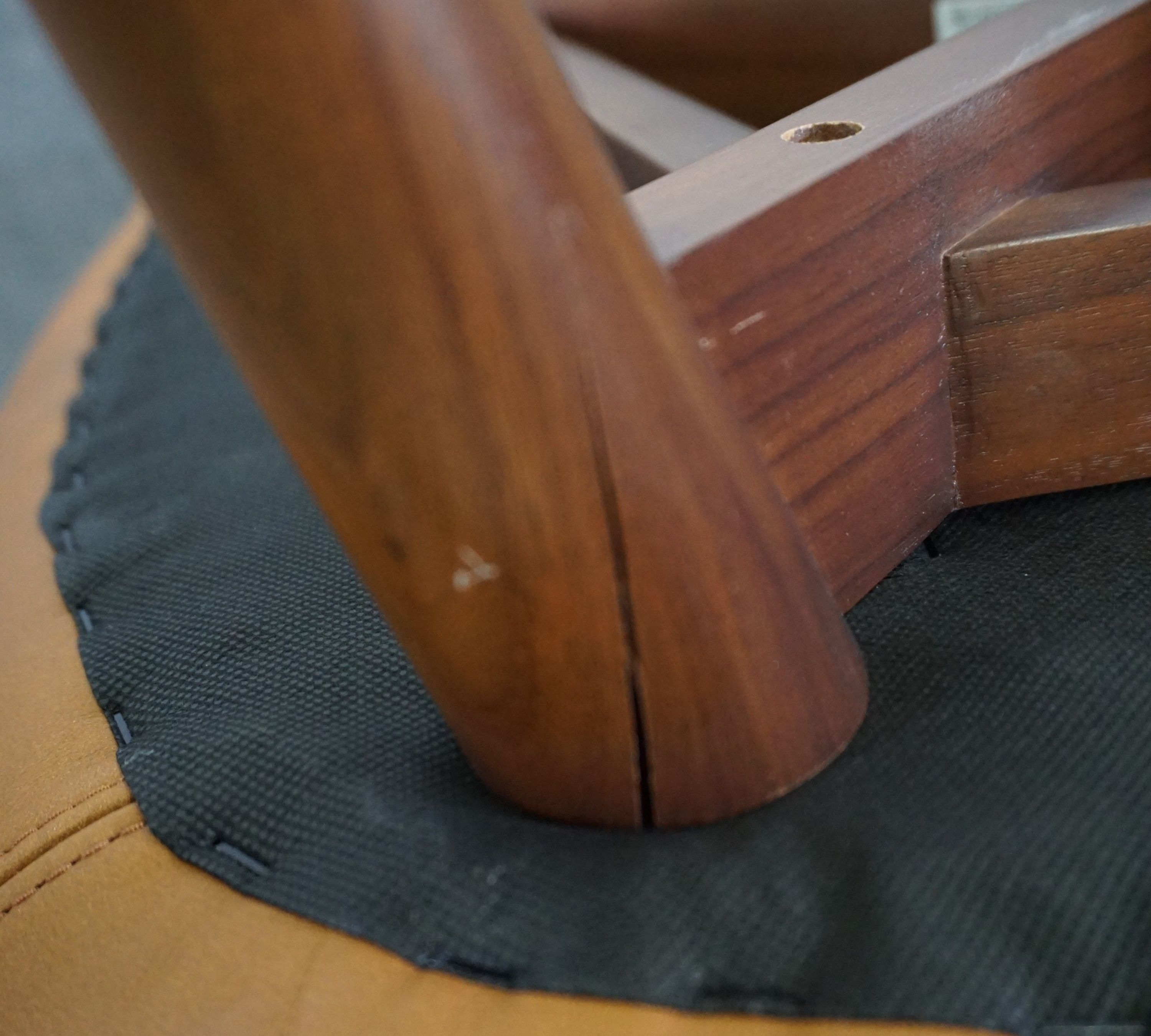 Oscar Sessel Leather Bronze