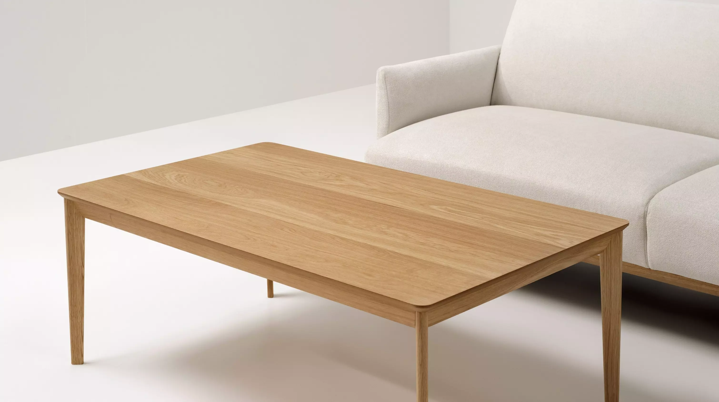 Aarhus Couchtisch Eichenfurnier Natur