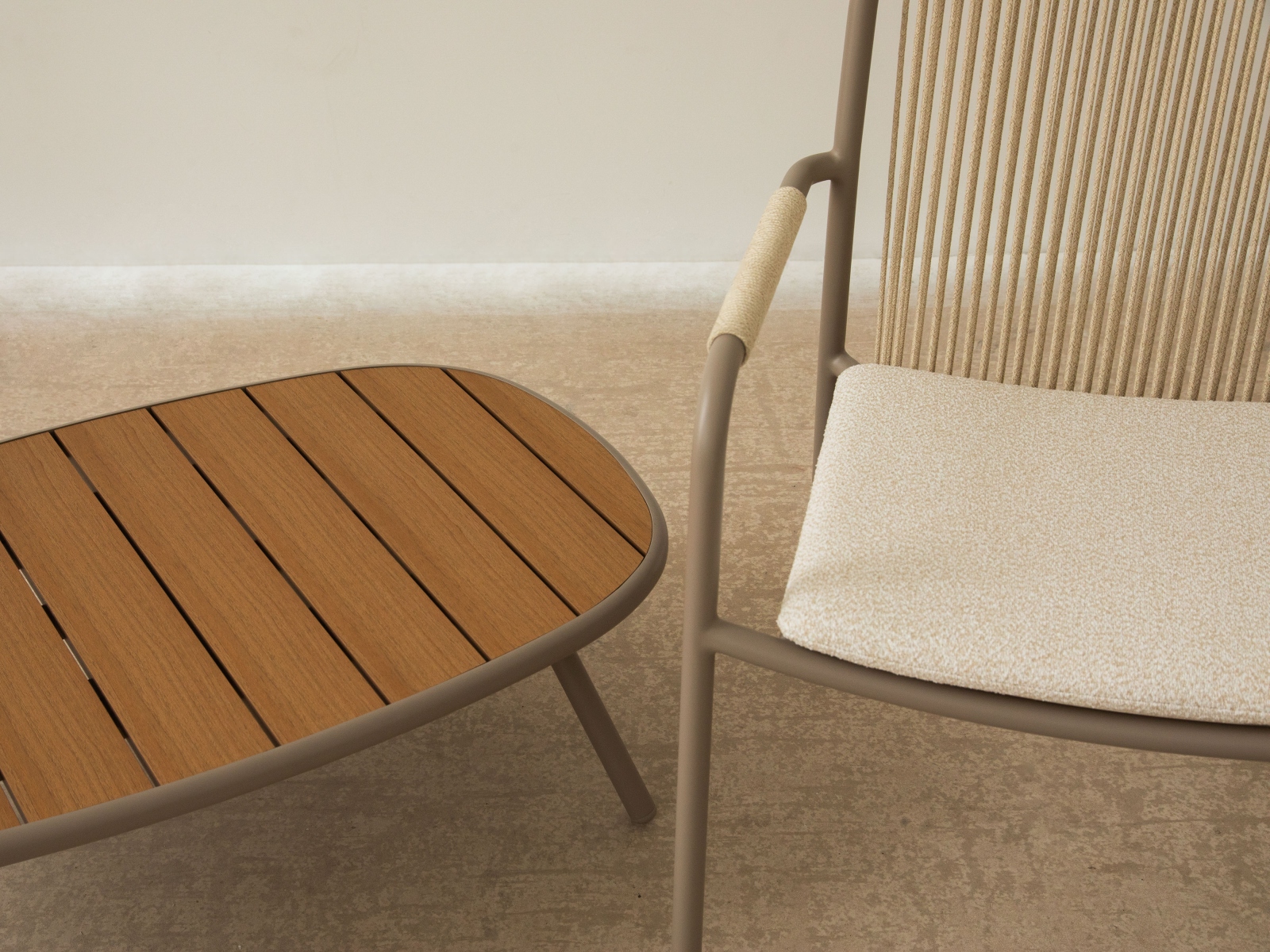 Margalida Gartentisch Kunststoff Creme
