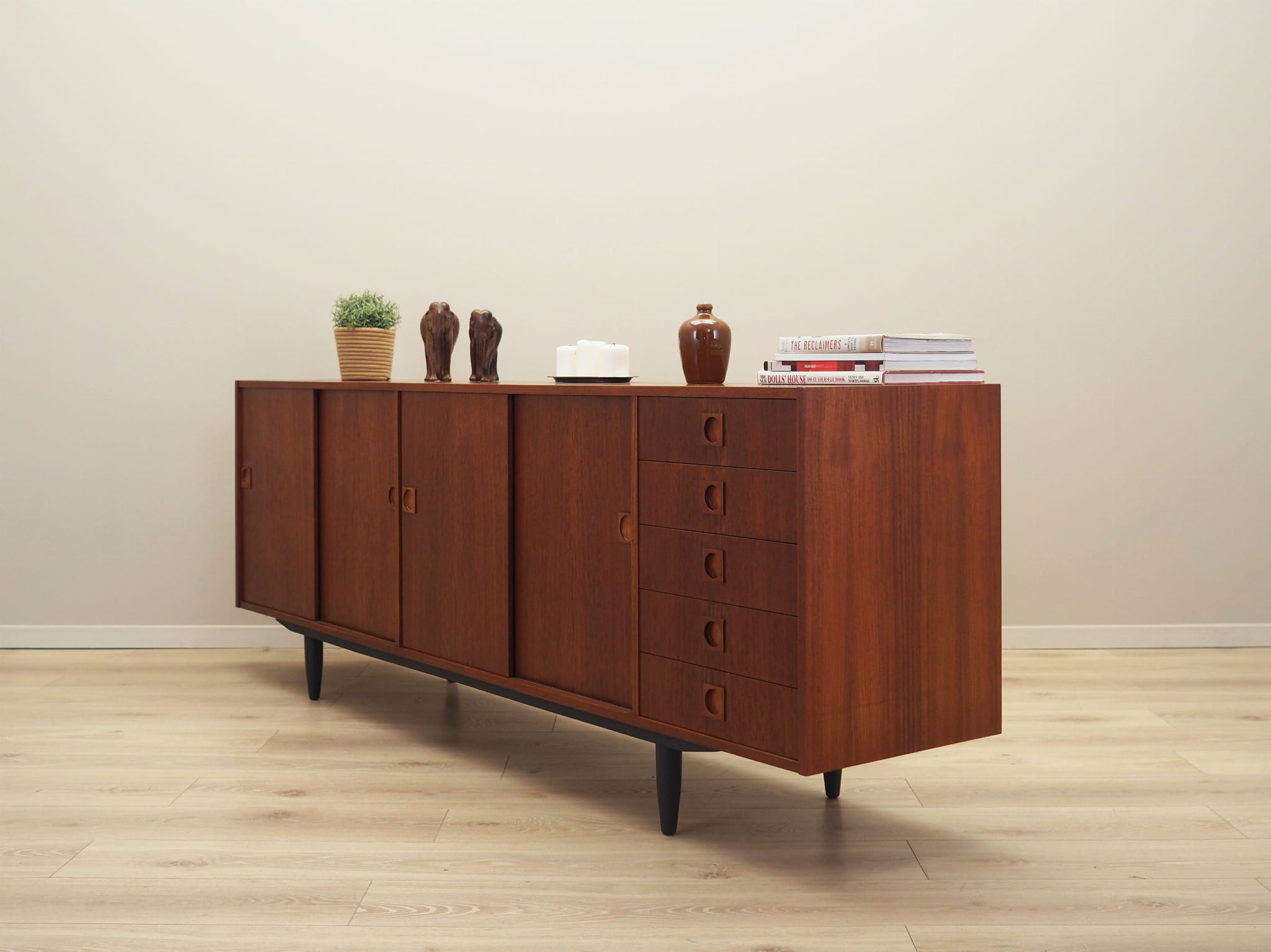 Vintage Sideboard Teakholz Braun 1960er Jahre