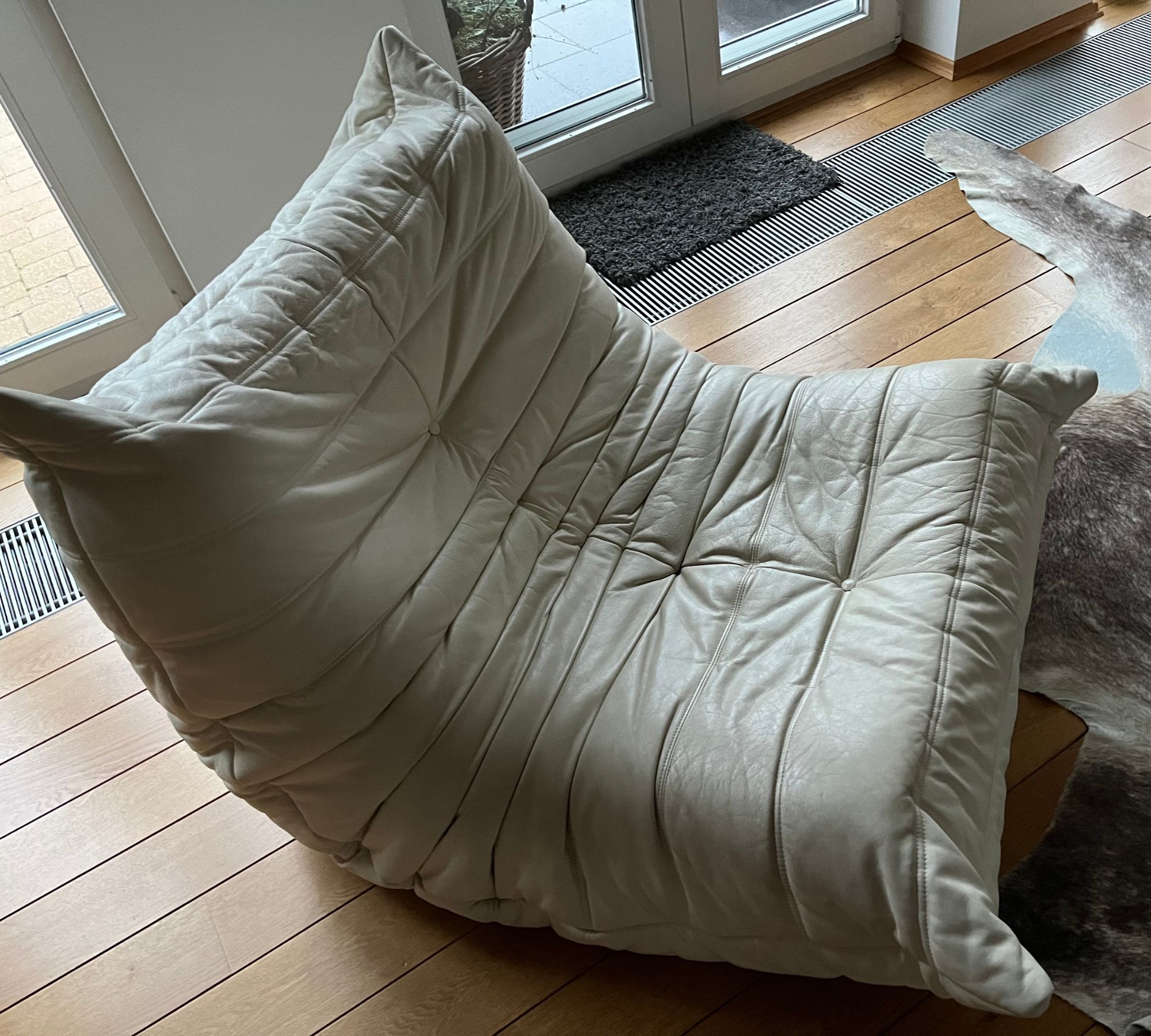 Togo Sofa 2-Sitzer & Sessel Leder Diva Blanc