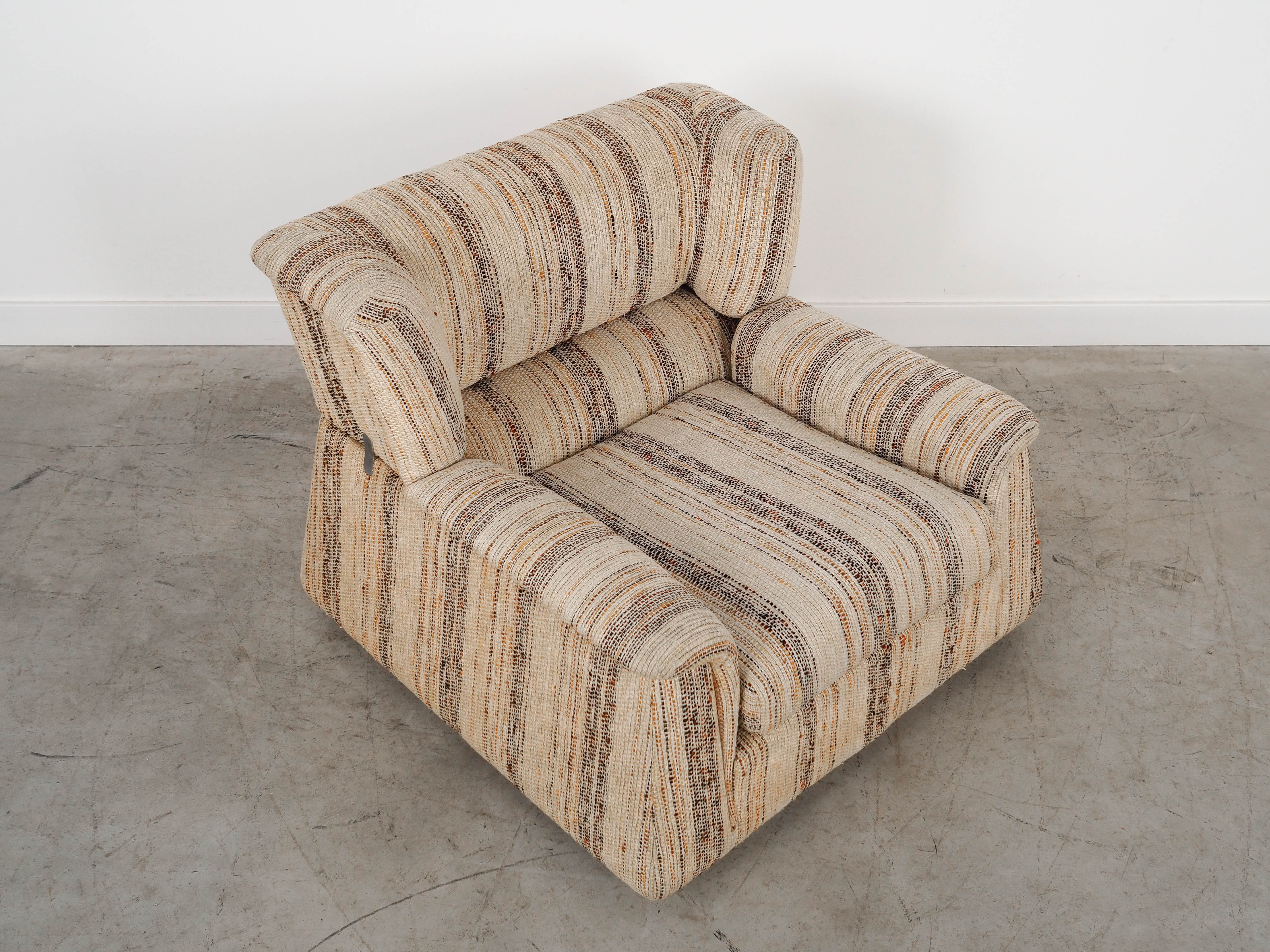 Saporiti Lounge Chair Fabric Beige Wood 1960s