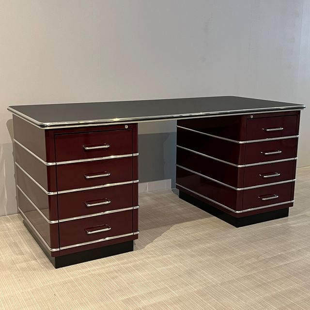 Classic Line Schreibtisch TB229 Stahl Dunkelrot