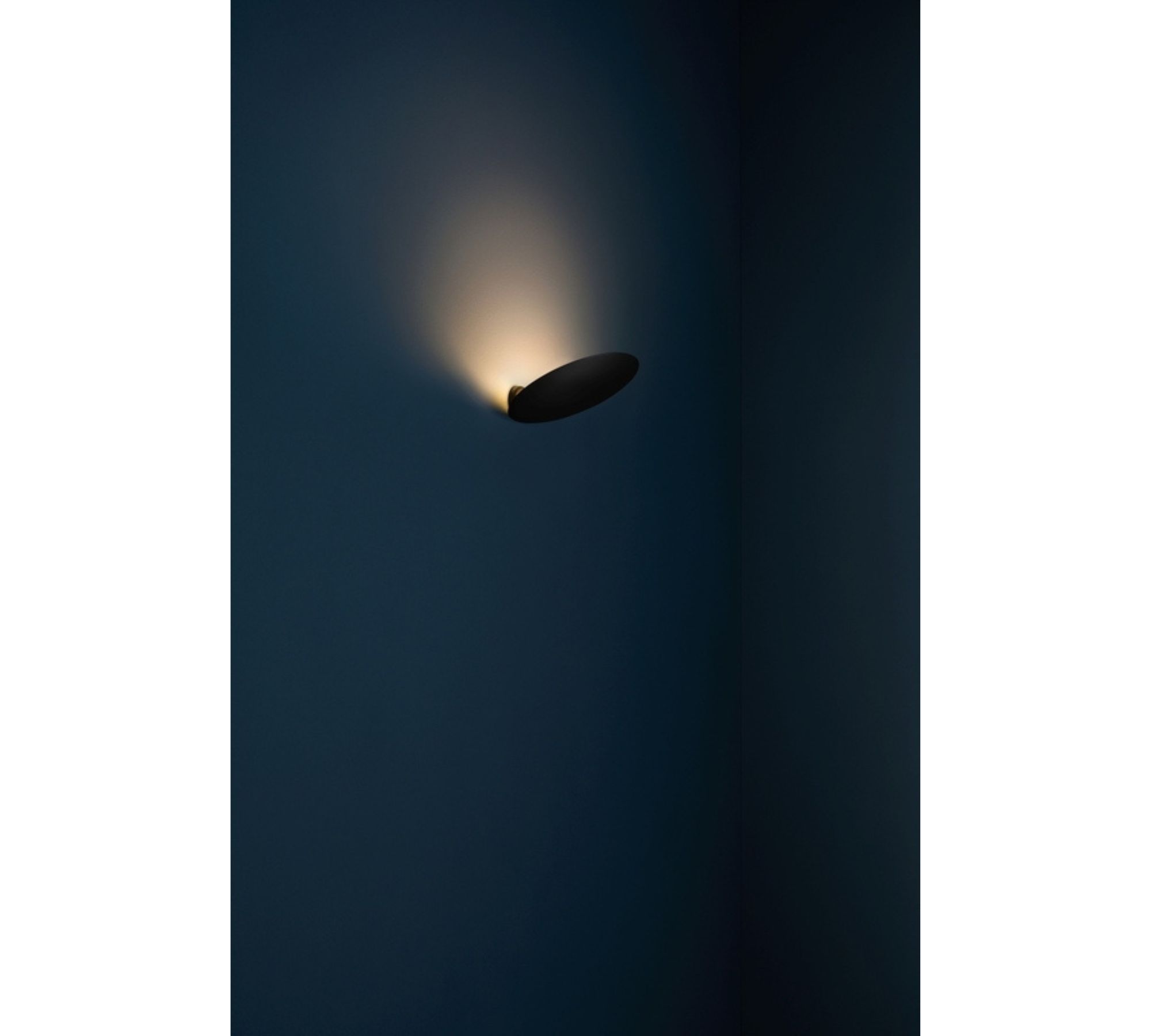 Lederam WF Wandleuchte Schwarz