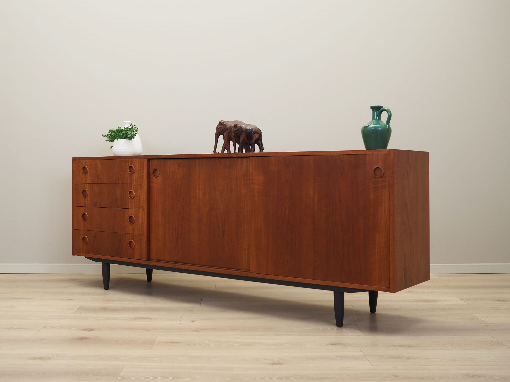 Vintage Sideboard Teakholz Braun 1970er Jahre