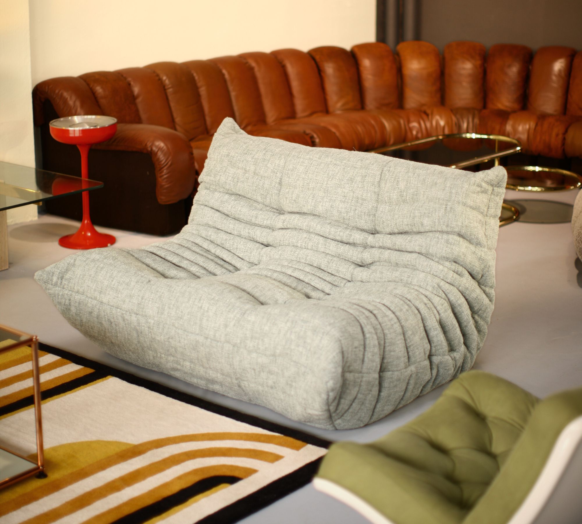 Togo Sofa 2-Sitzer Premium Stoff Guell Lamadrid