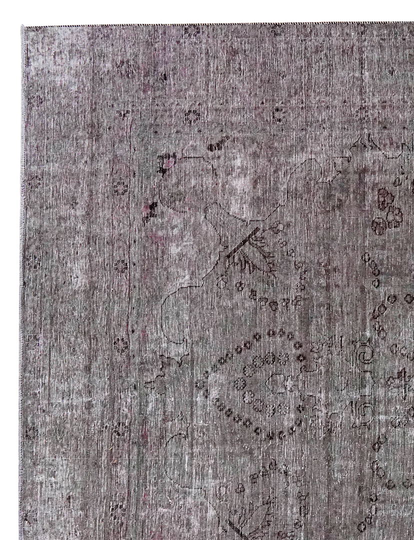 Vintage rug
Wool
Multicolor