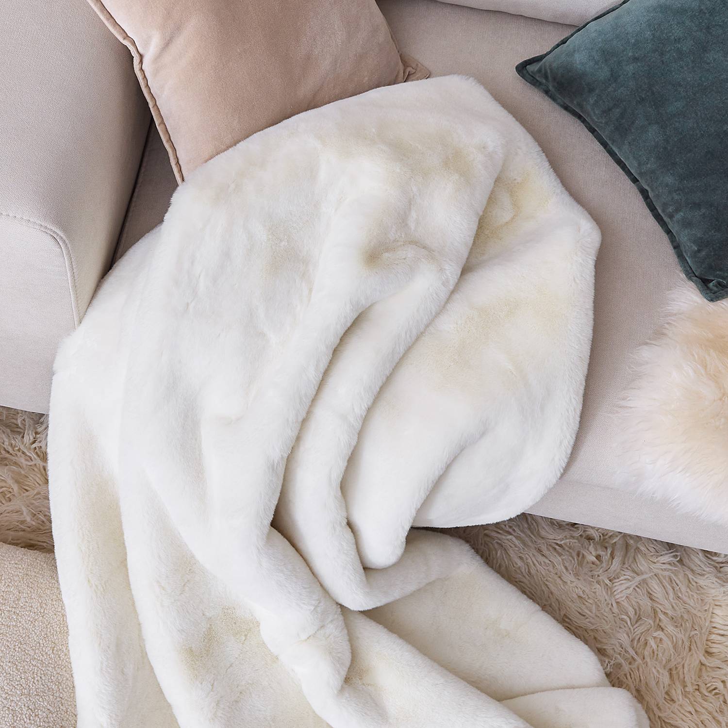 Wild Thing Felldecke Weiß