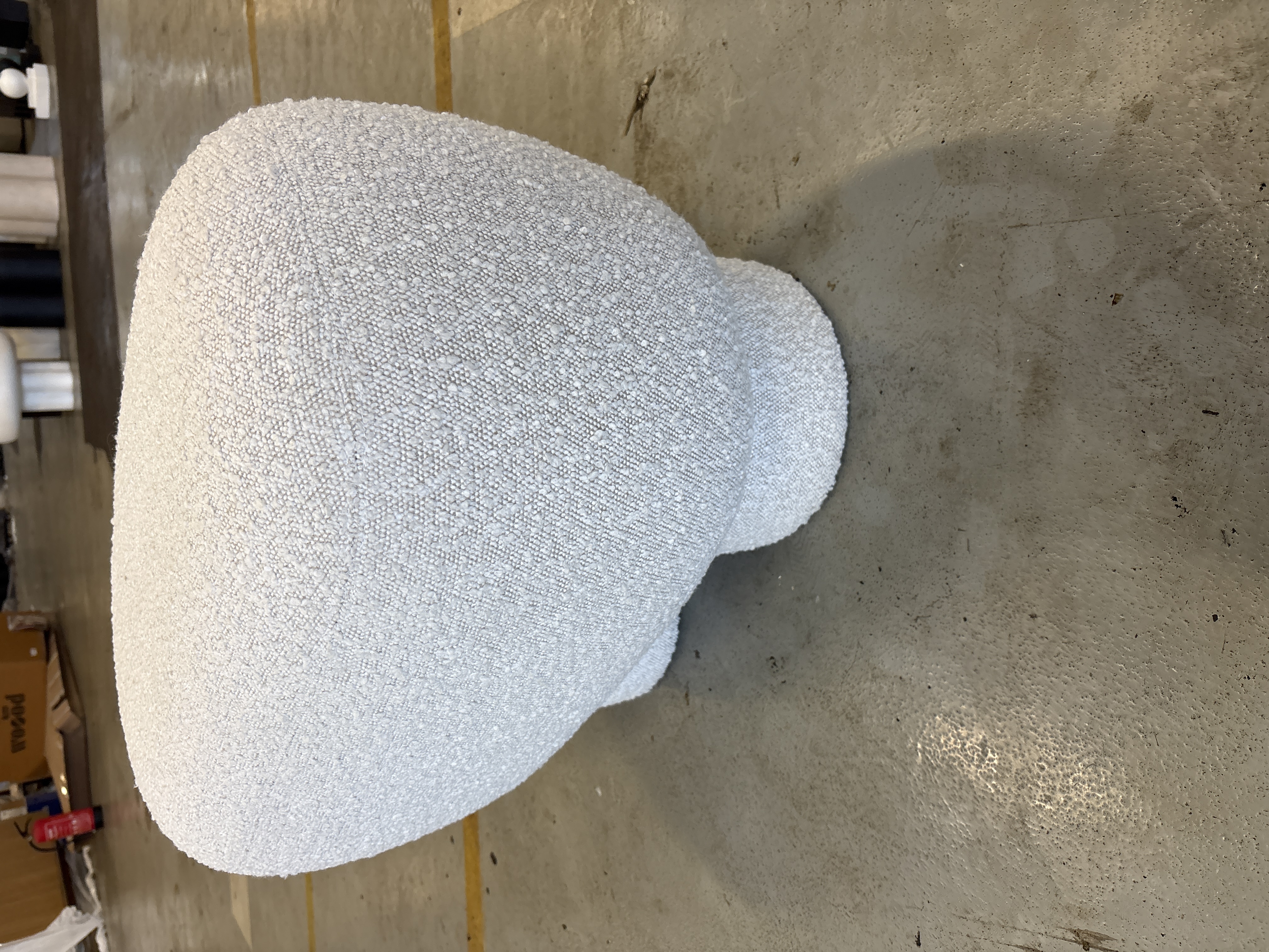 Big Foot Bench Petit Stool Off White Bouclé