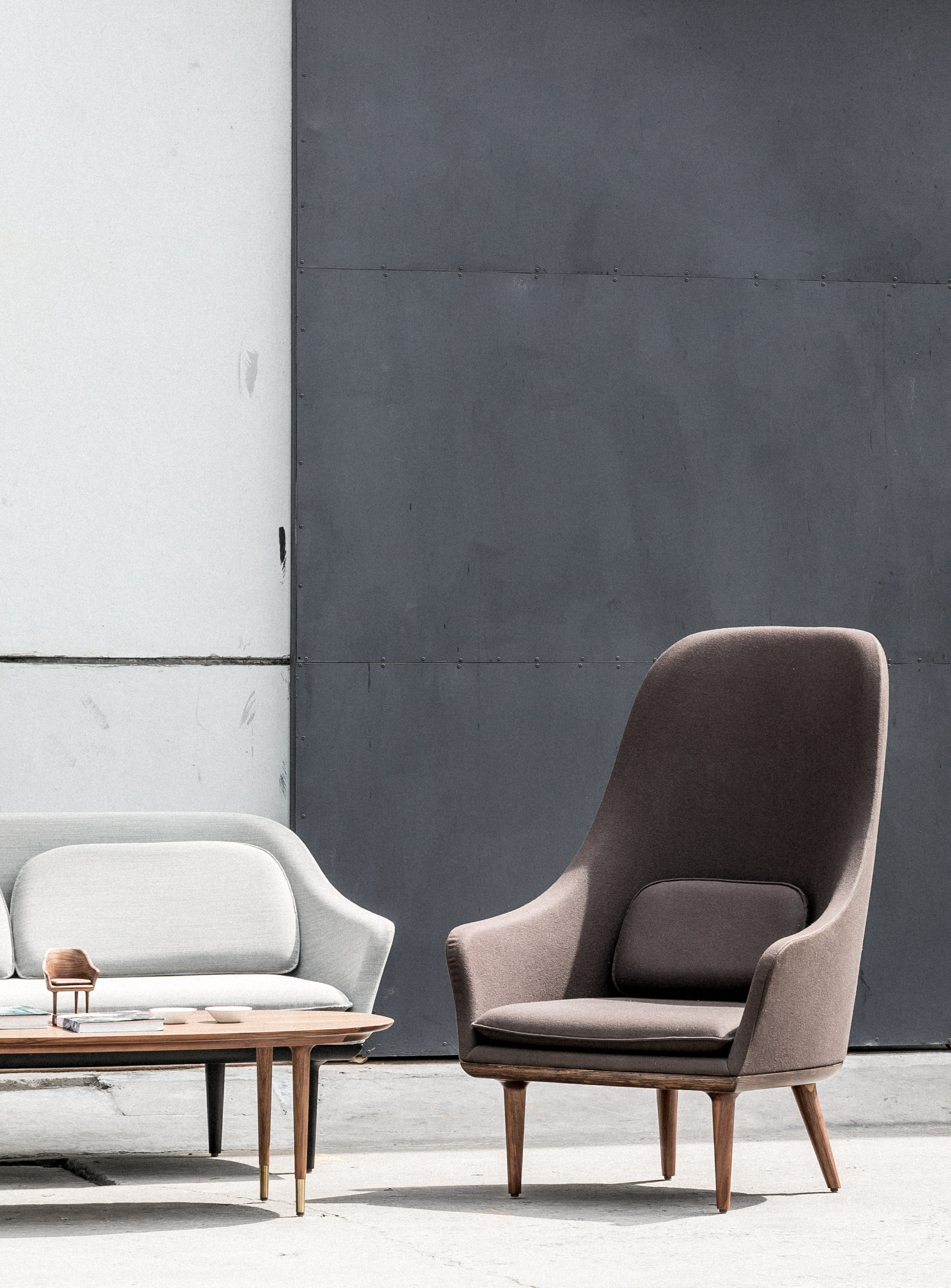 Lunar Couchtisch Holz Schwarz Ø80cm