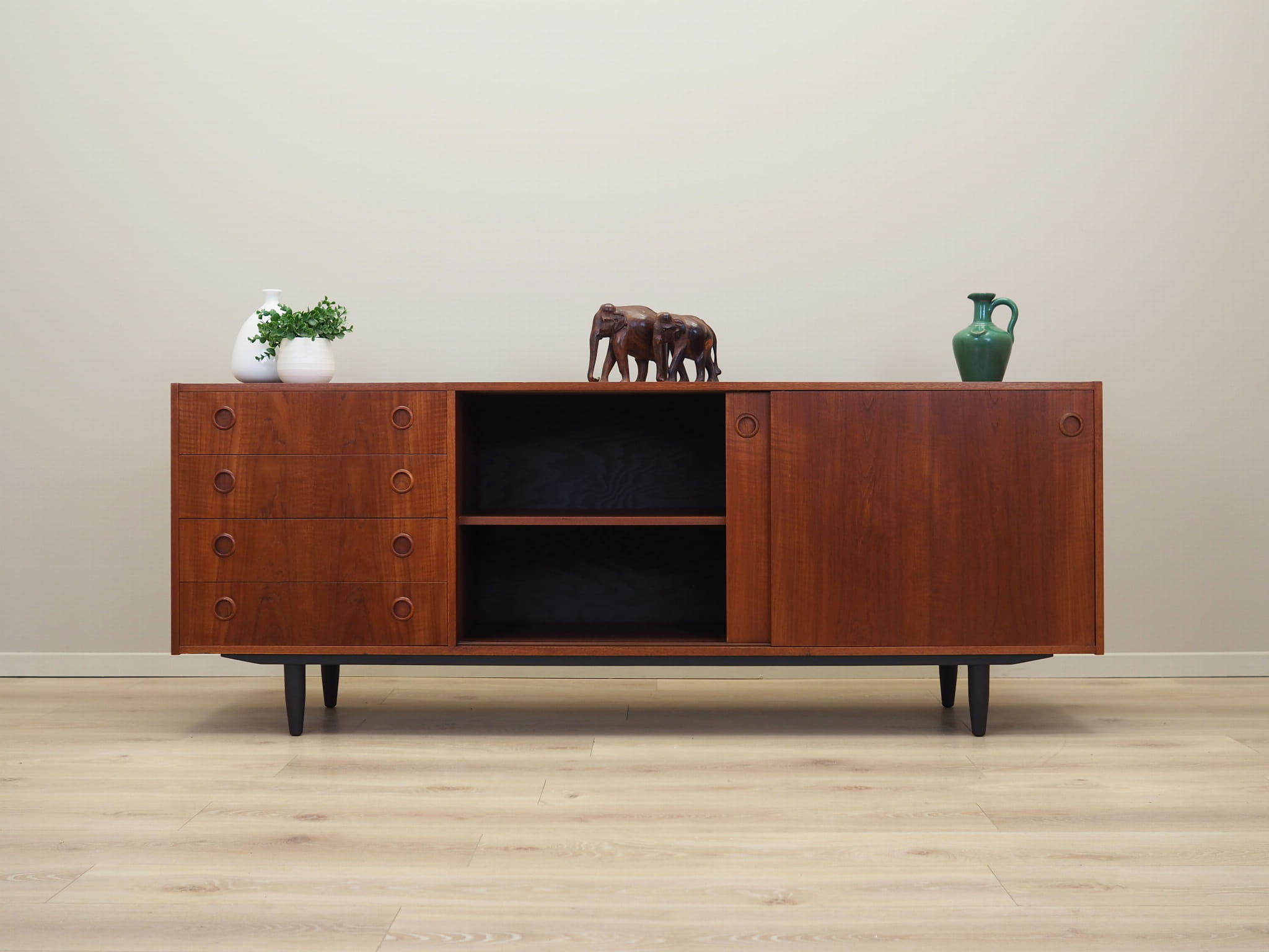 Vintage Sideboard Teakholz Braun 1970er Jahre