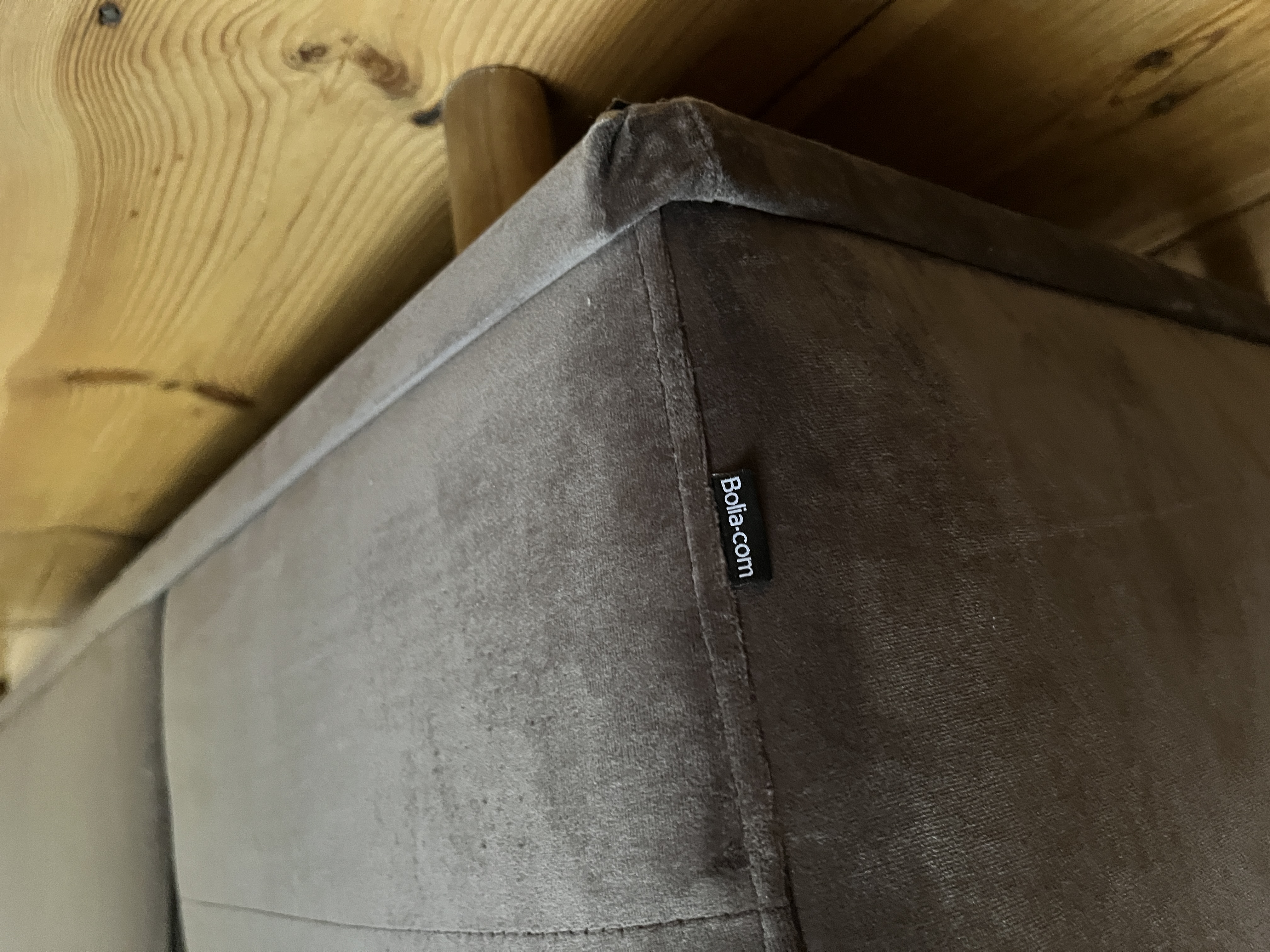 Hannah Sofa 2,5-Sitzer Velour Grey