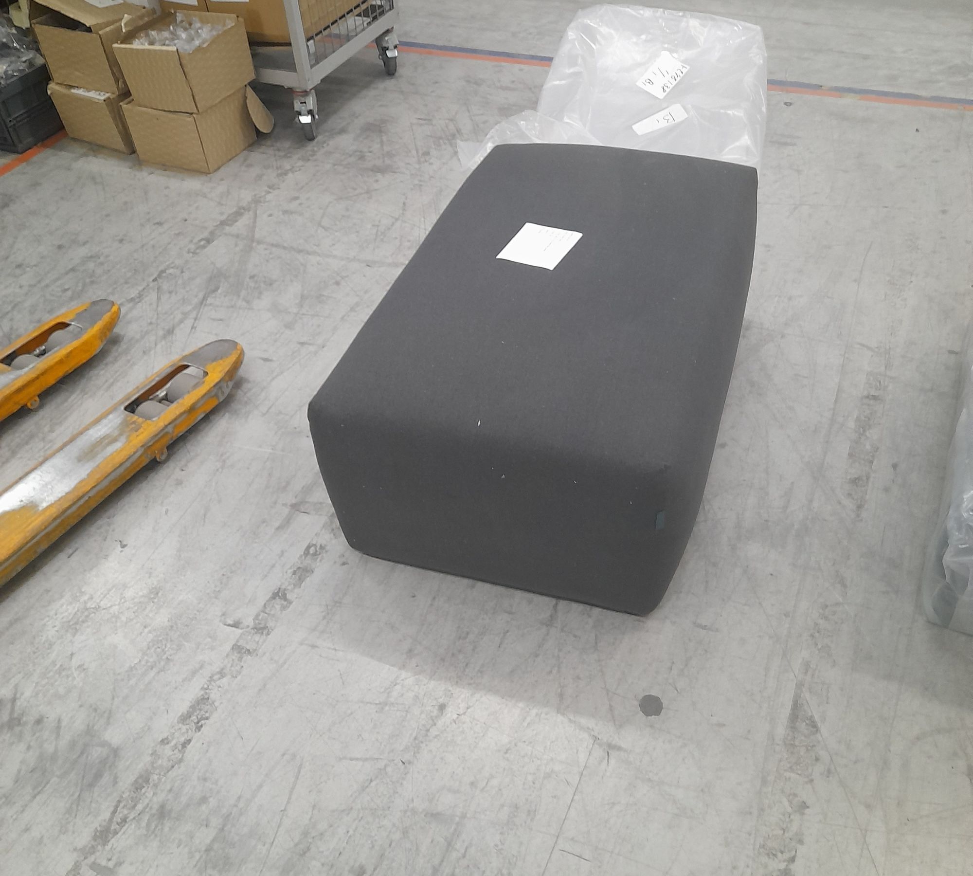 Pyllow Hocker Webstoff Anthrazit