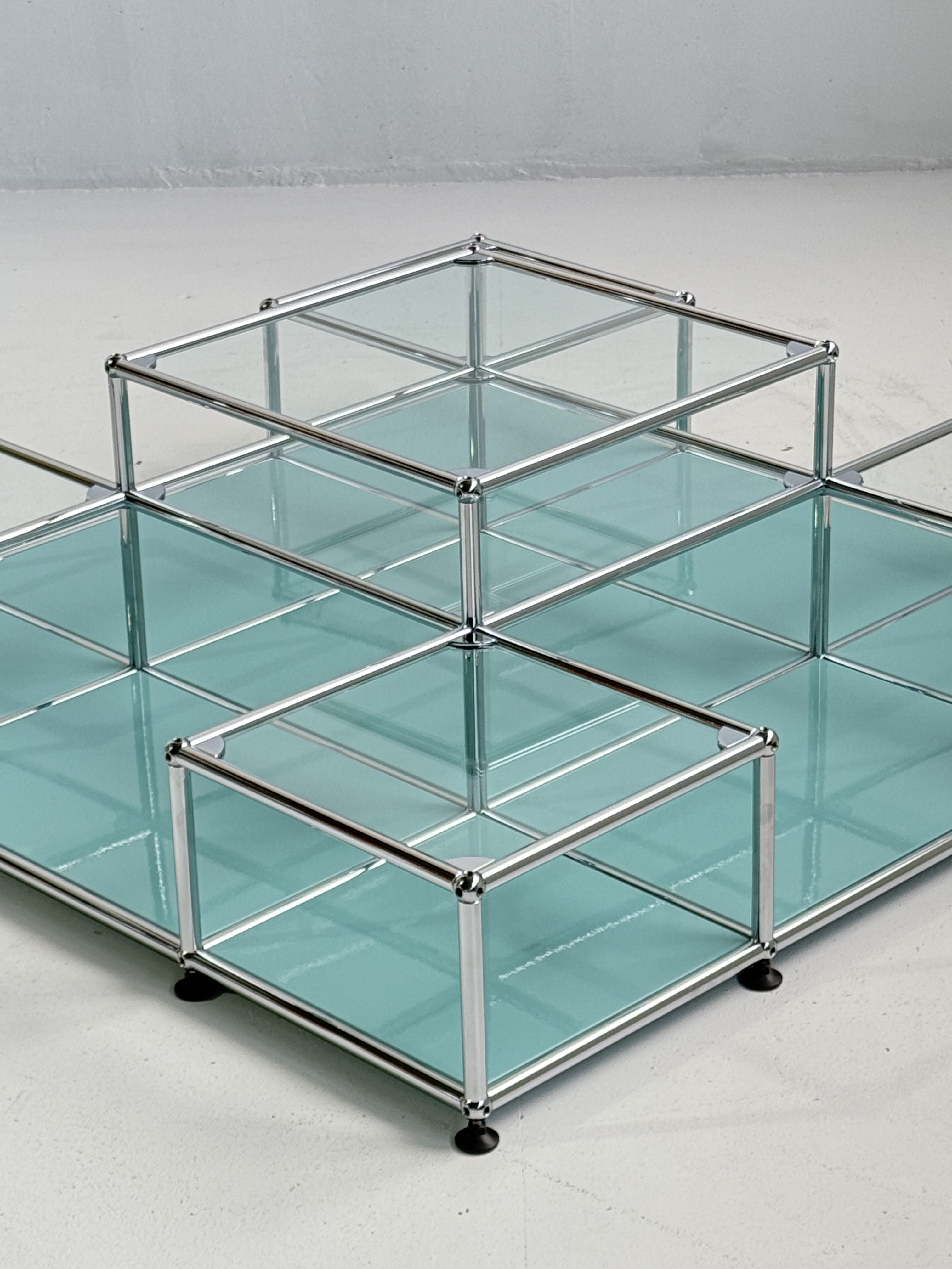 Modularer Couchtisch Chromstahl