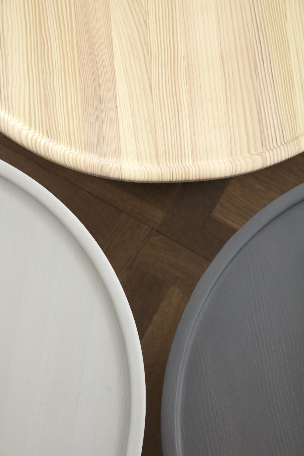 Pine Beistelltisch Grau