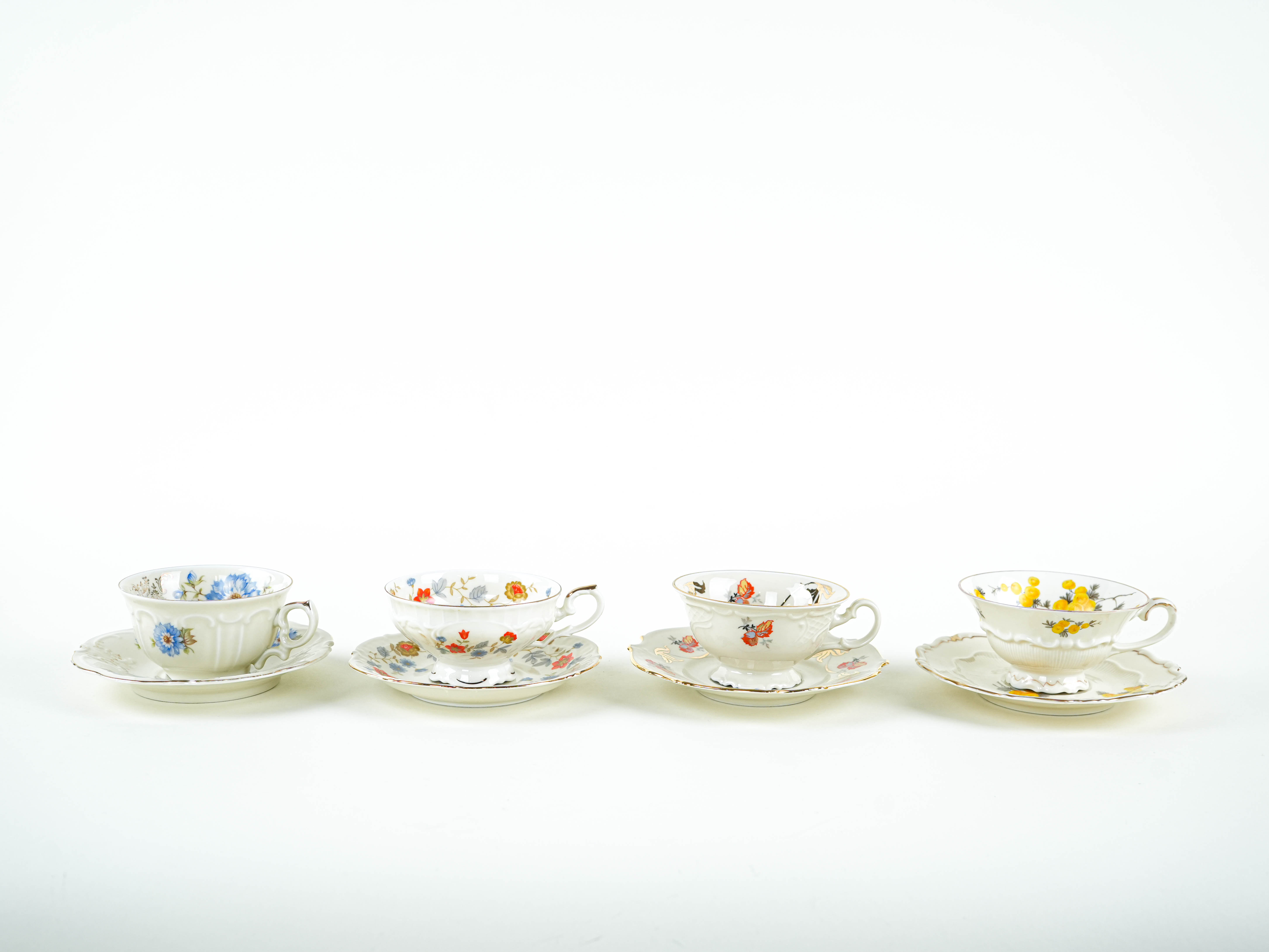 Porcelain cup set 20th century